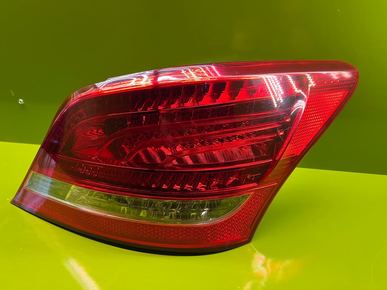 چراغ خطر عقب سنتنیال