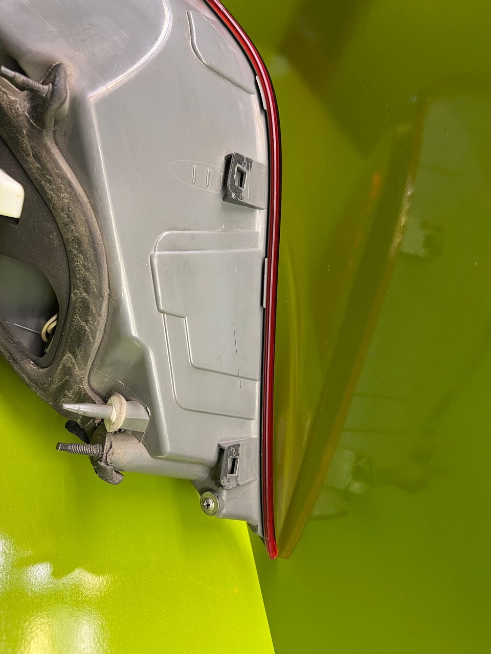 چراغ خطر عقب سنتنیال