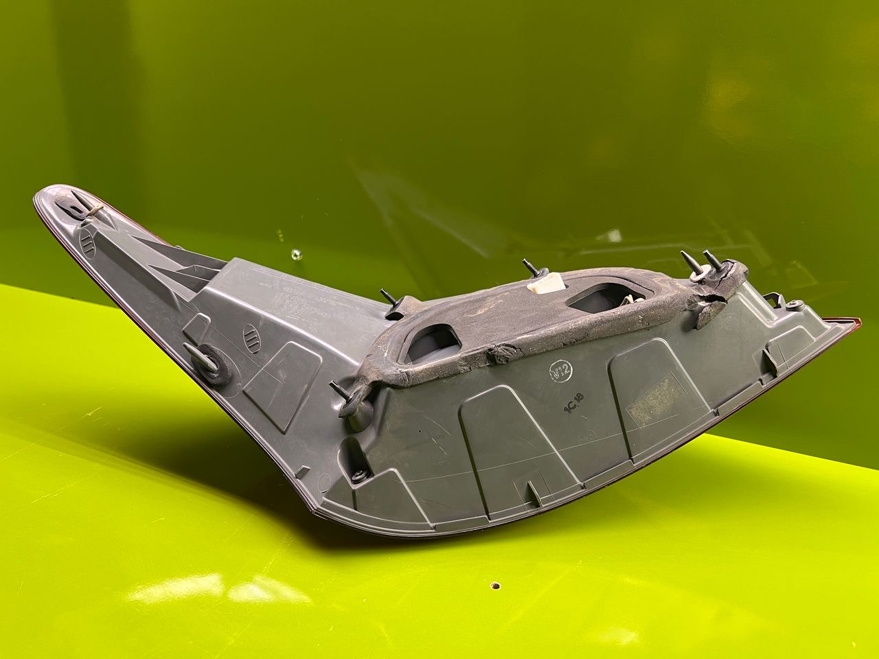 چراغ خطر عقب سنتنیال