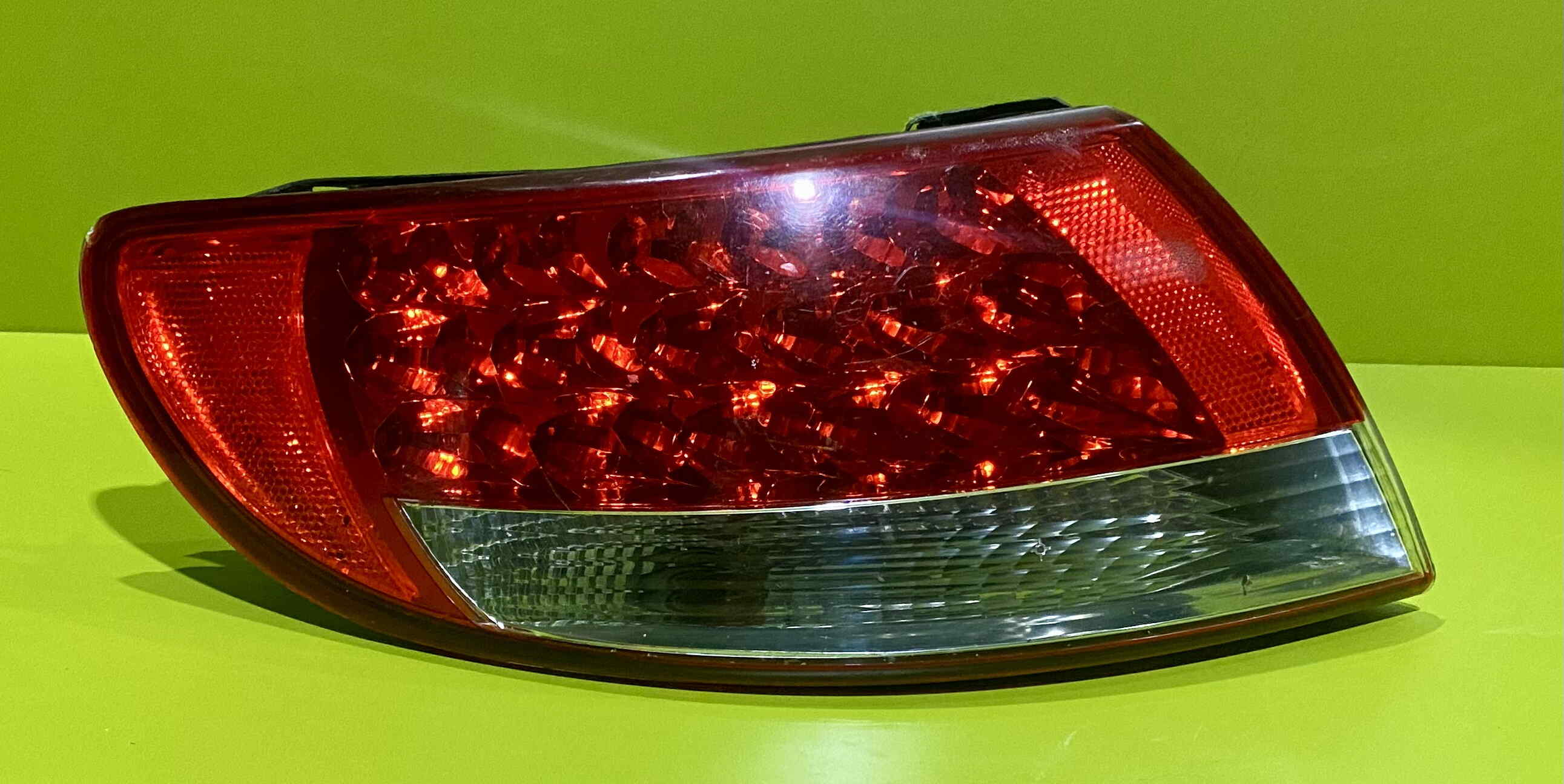 خطر عقب آزرا2008