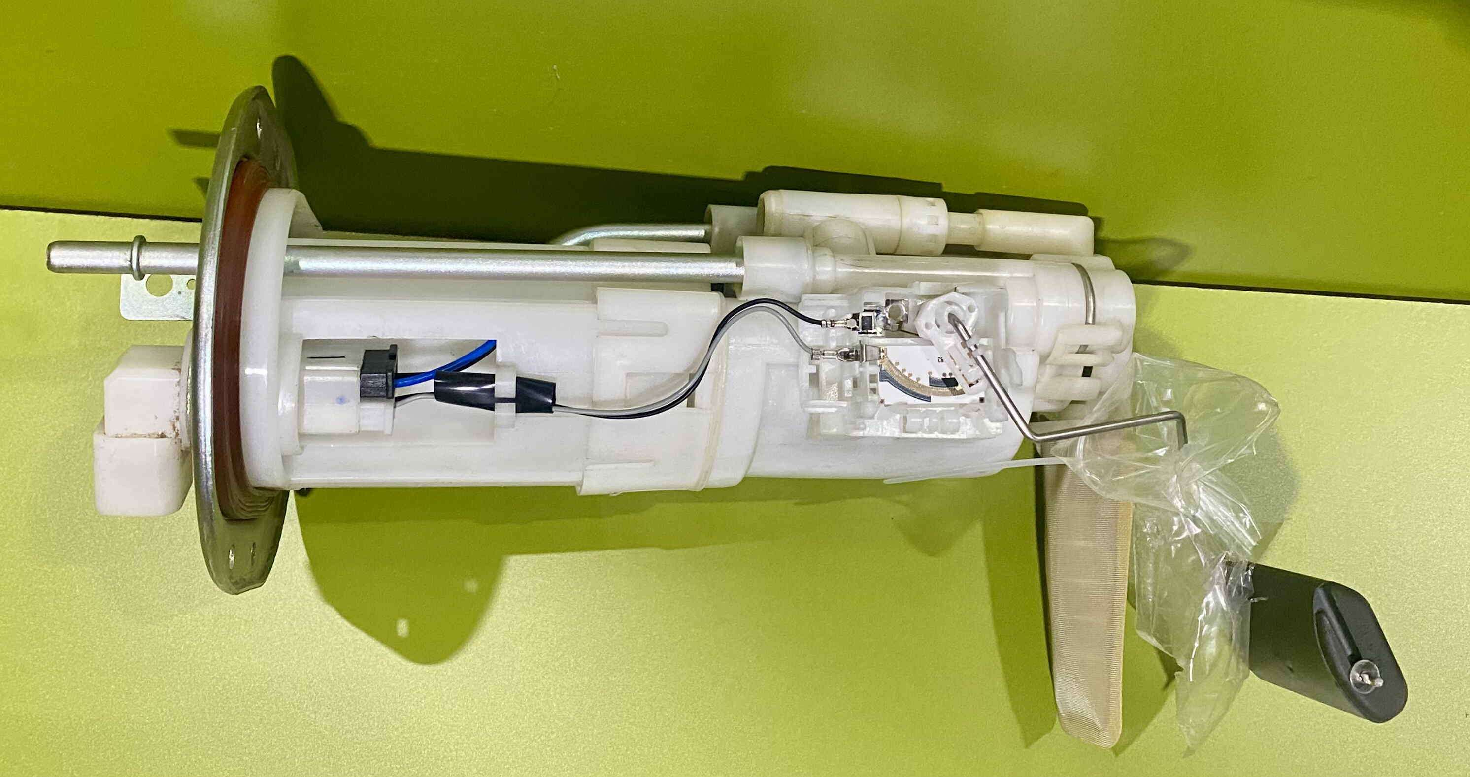 پمپ بنزین آزرا