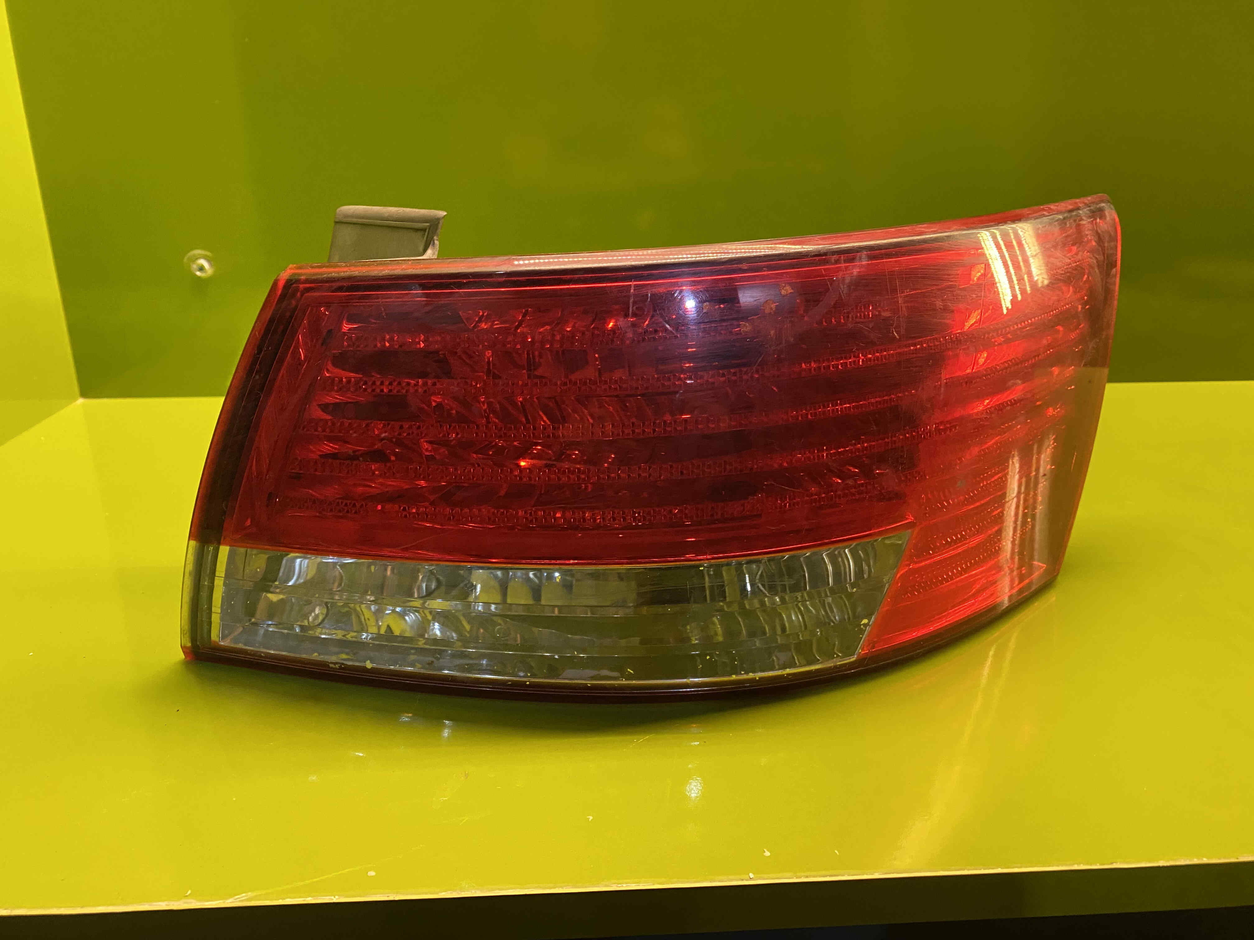 خطر عقب آزرا چپ