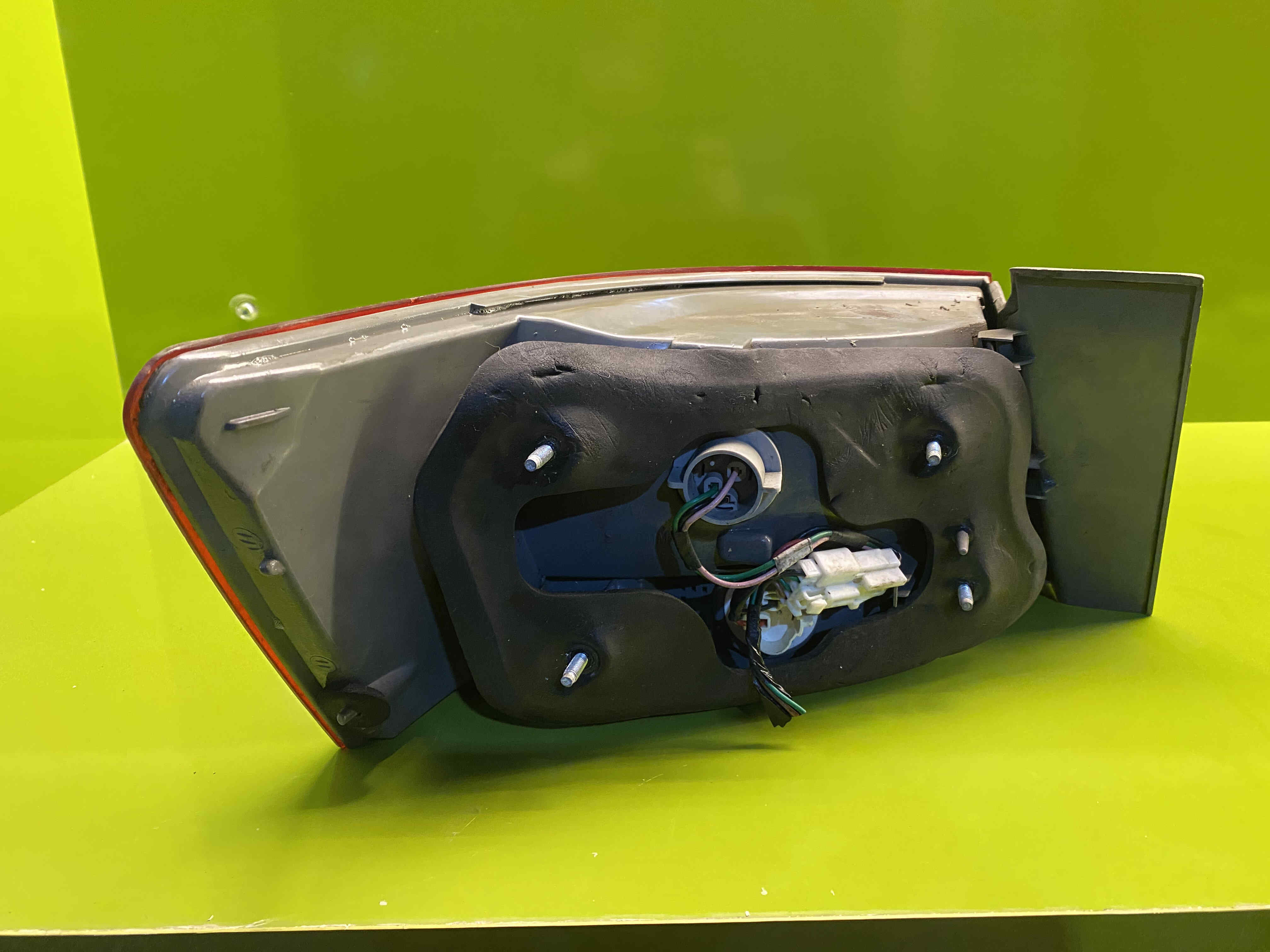 خطر عقب آزرا چپ