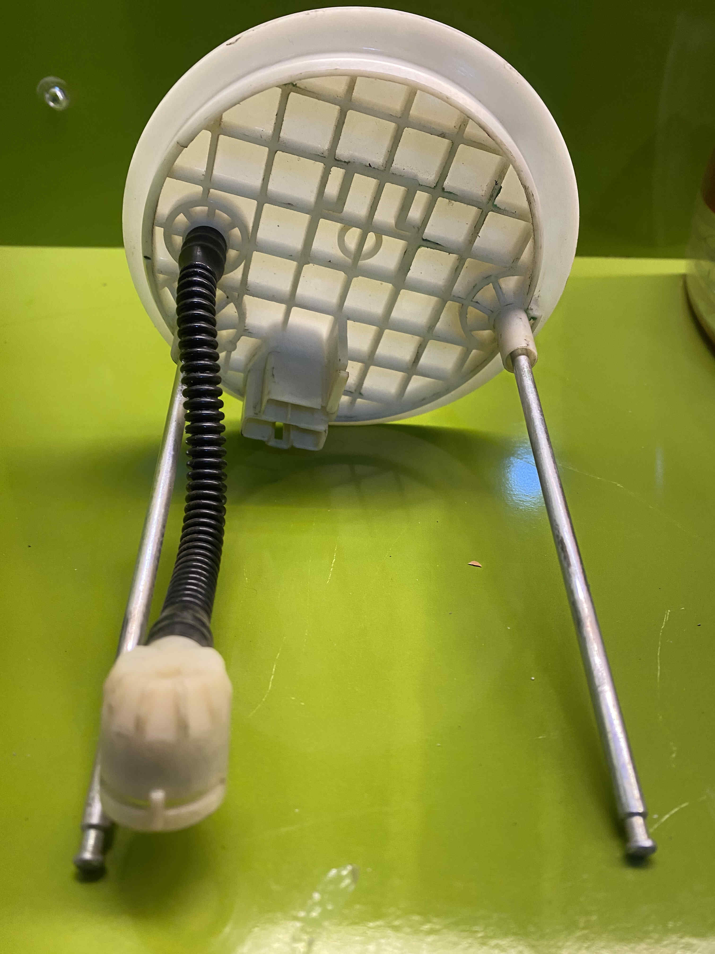 سر پمپ بنزین هیوندا