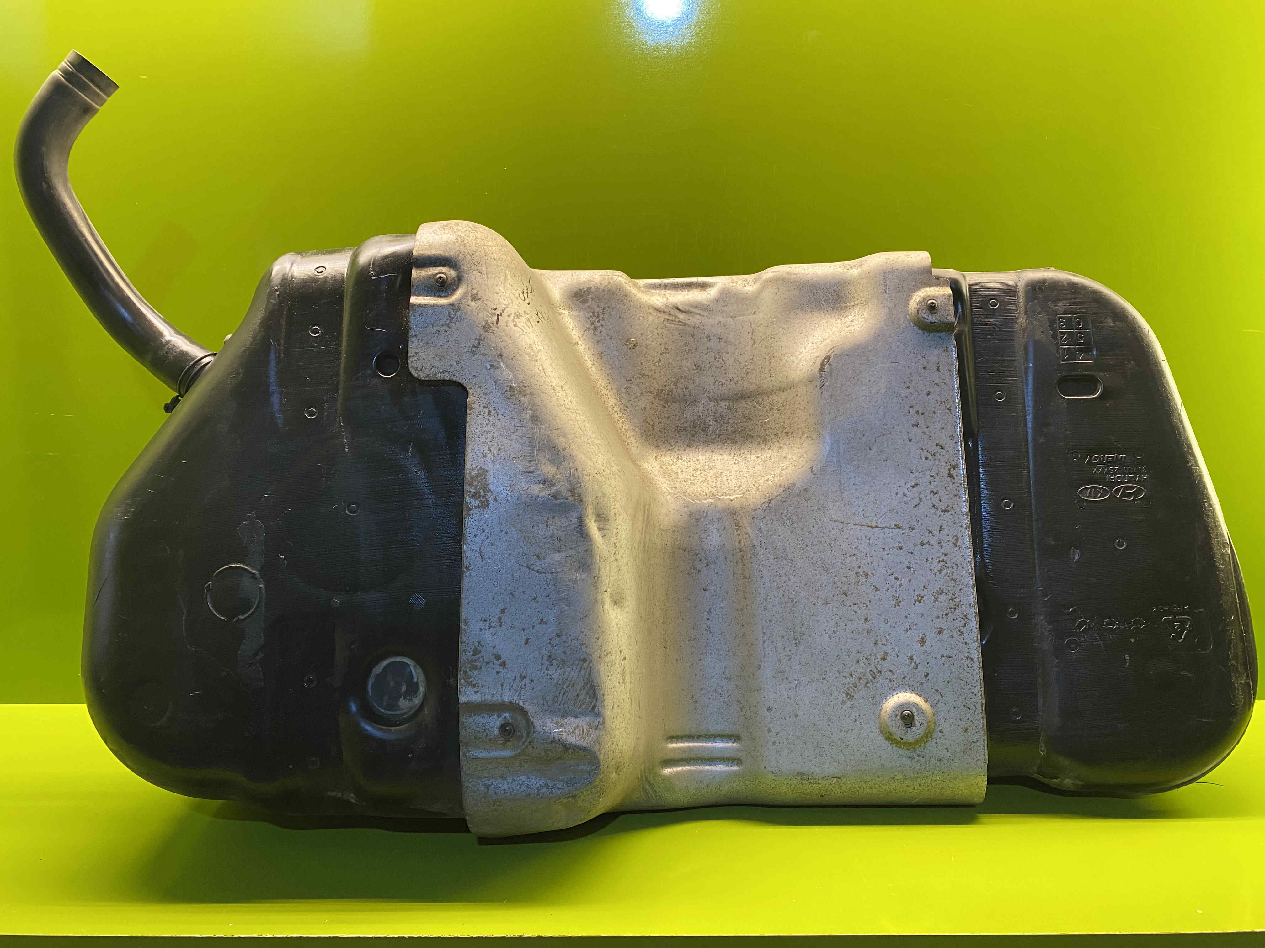 باک بنزین با کنیستر اسپورتیج