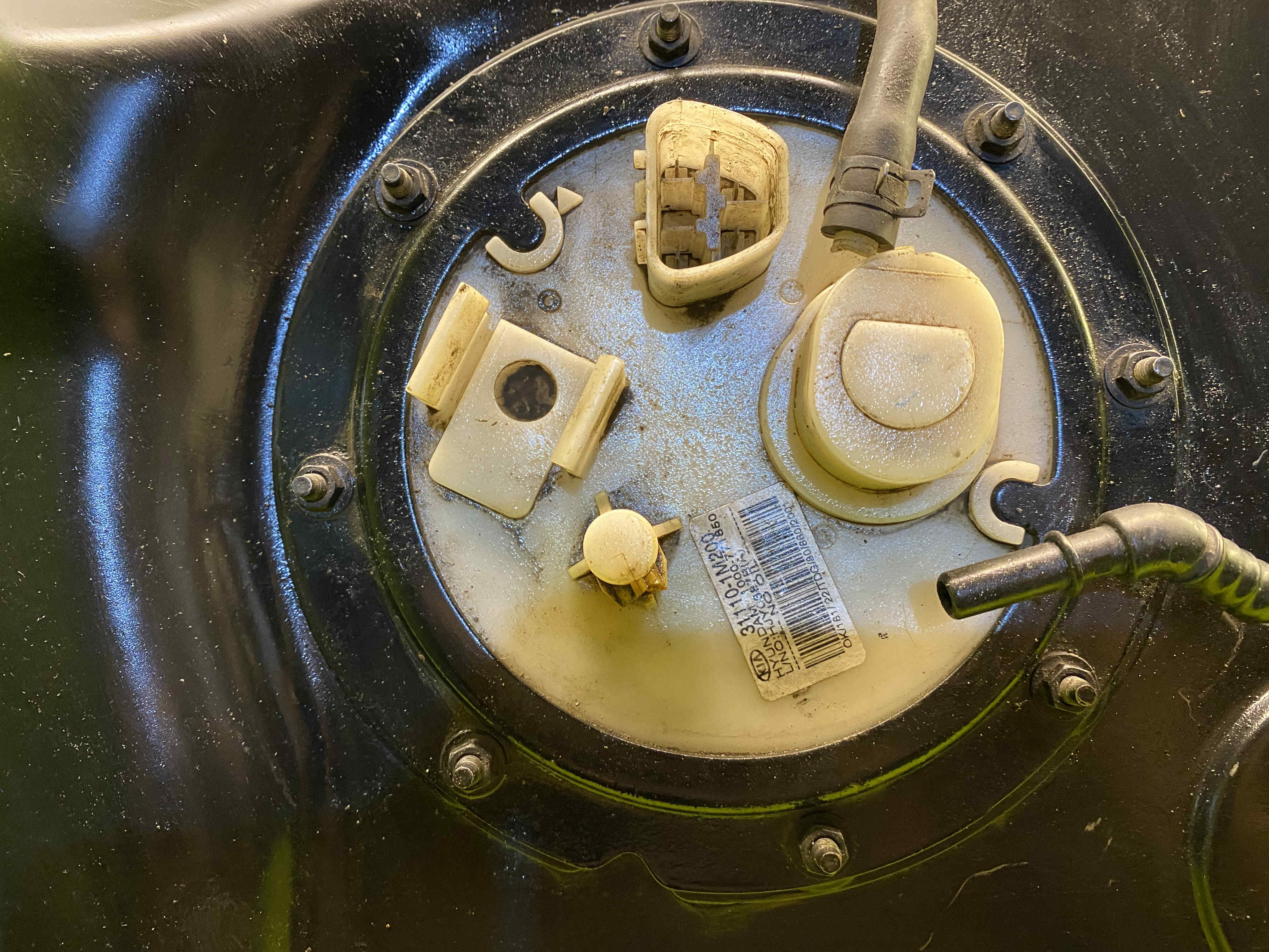 باک بنزین کیا سراتو 