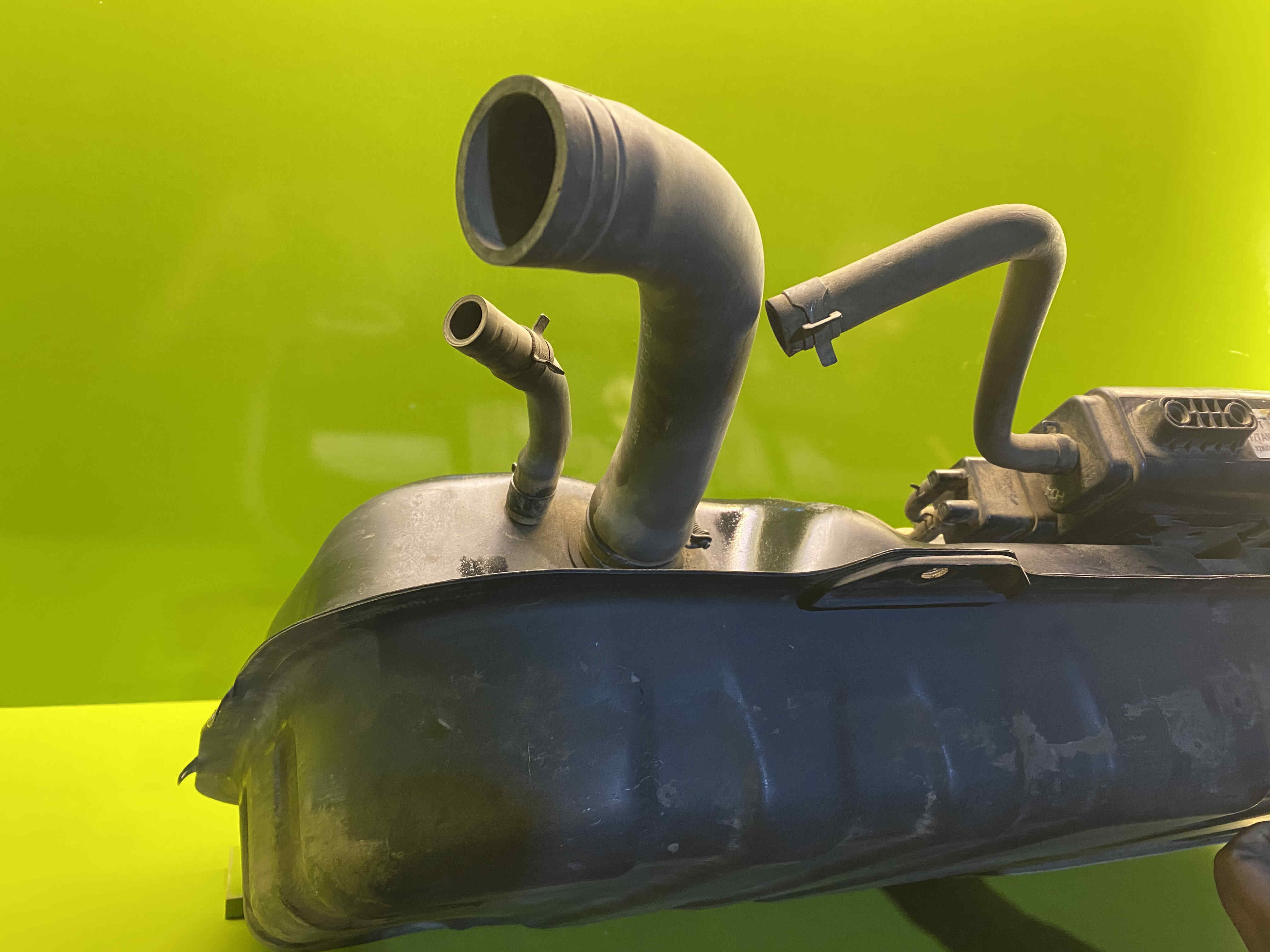 باک بنزین کیا سراتو 