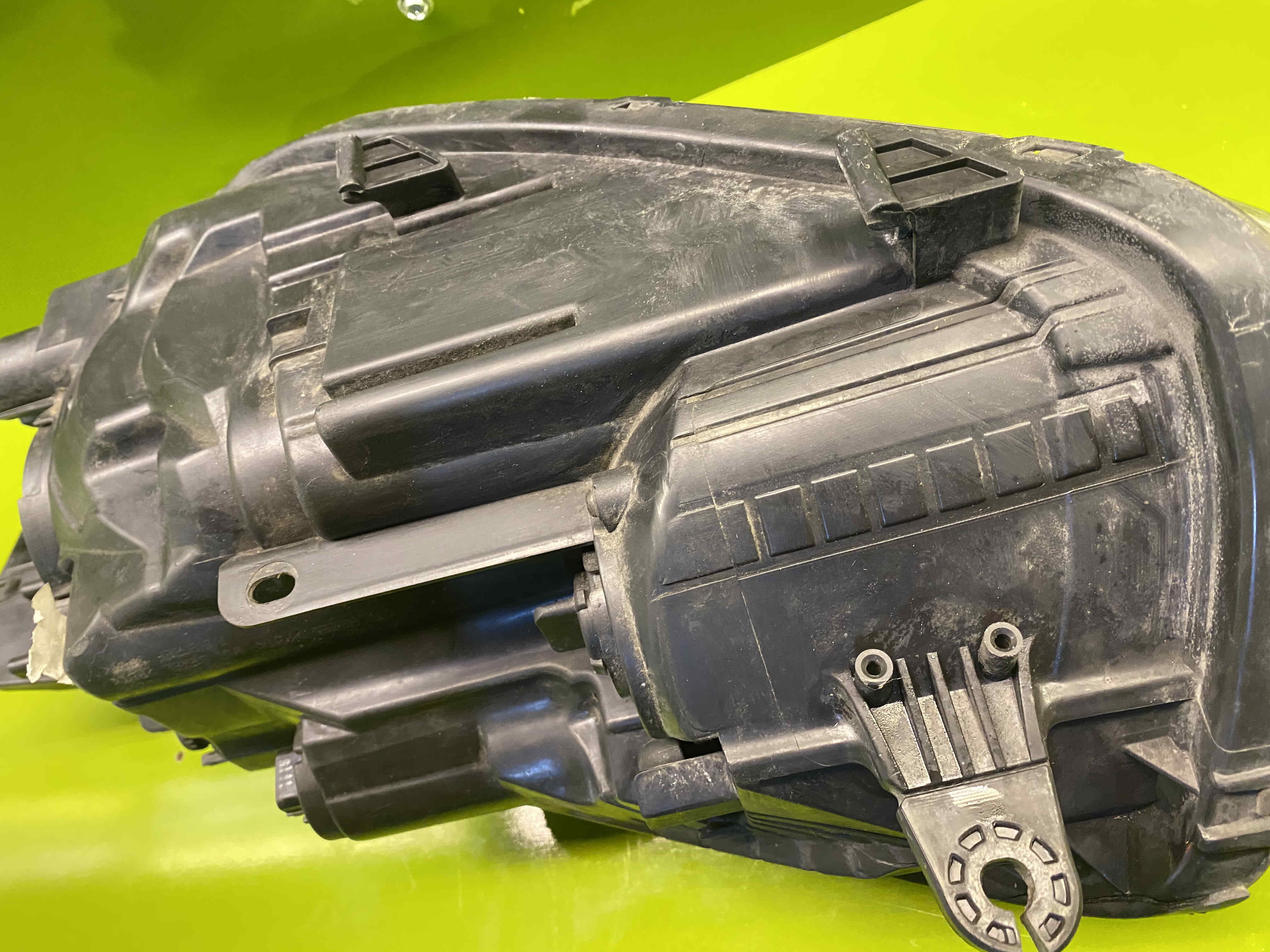 چراغ جلو کیا پیکانتو راست