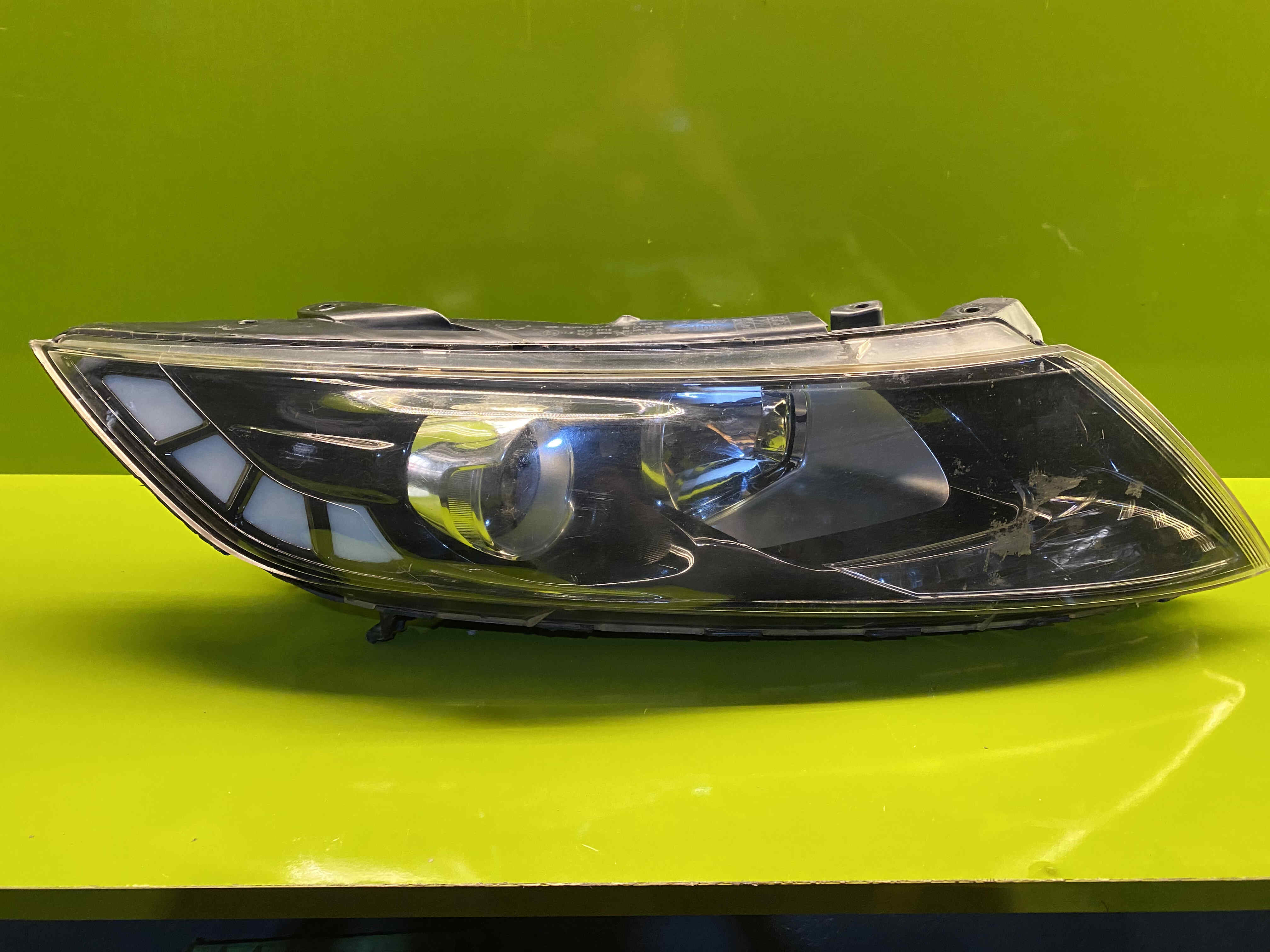 چراغ جلو اپتیما چپ