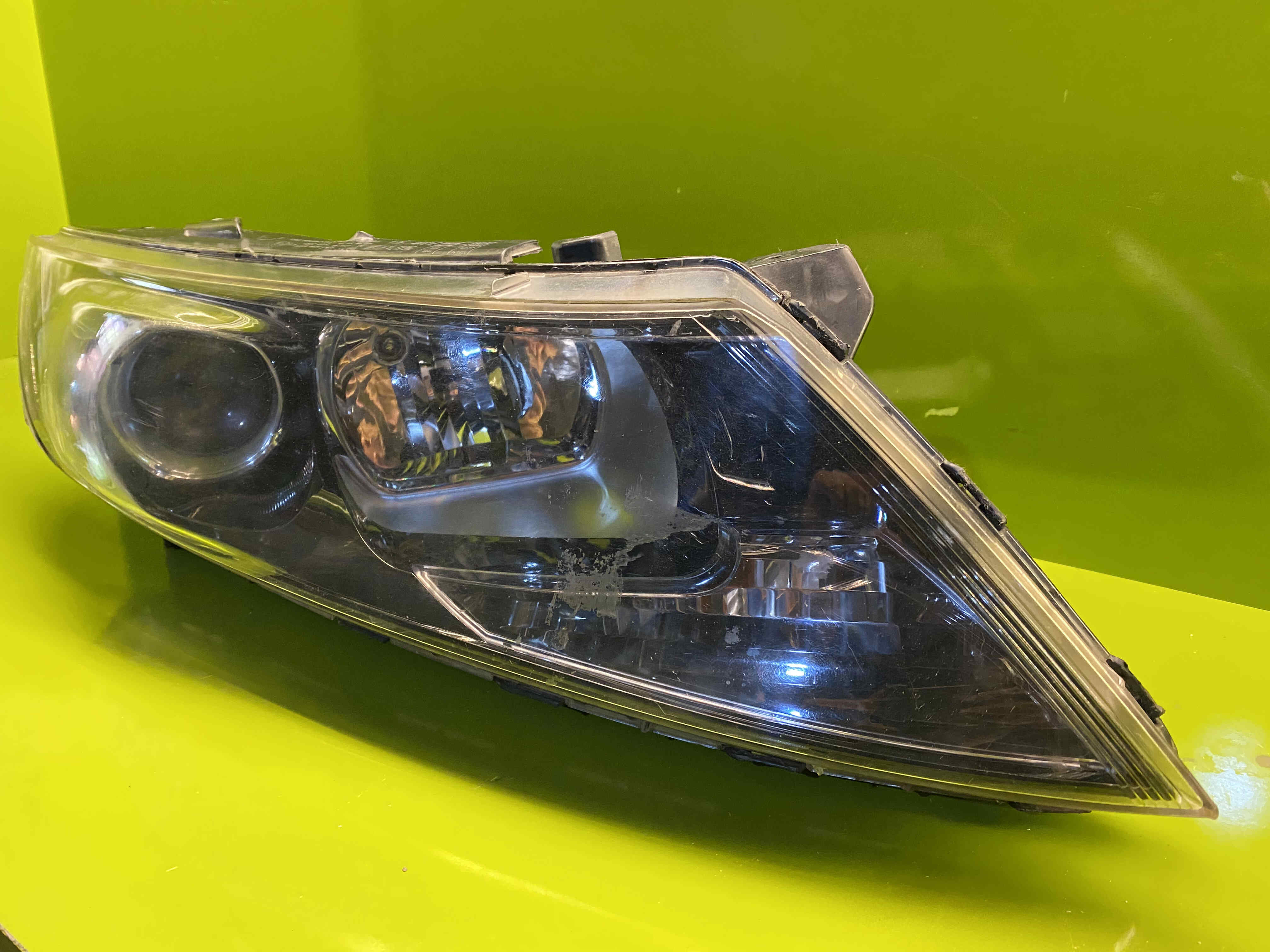 چراغ جلو اپتیما چپ