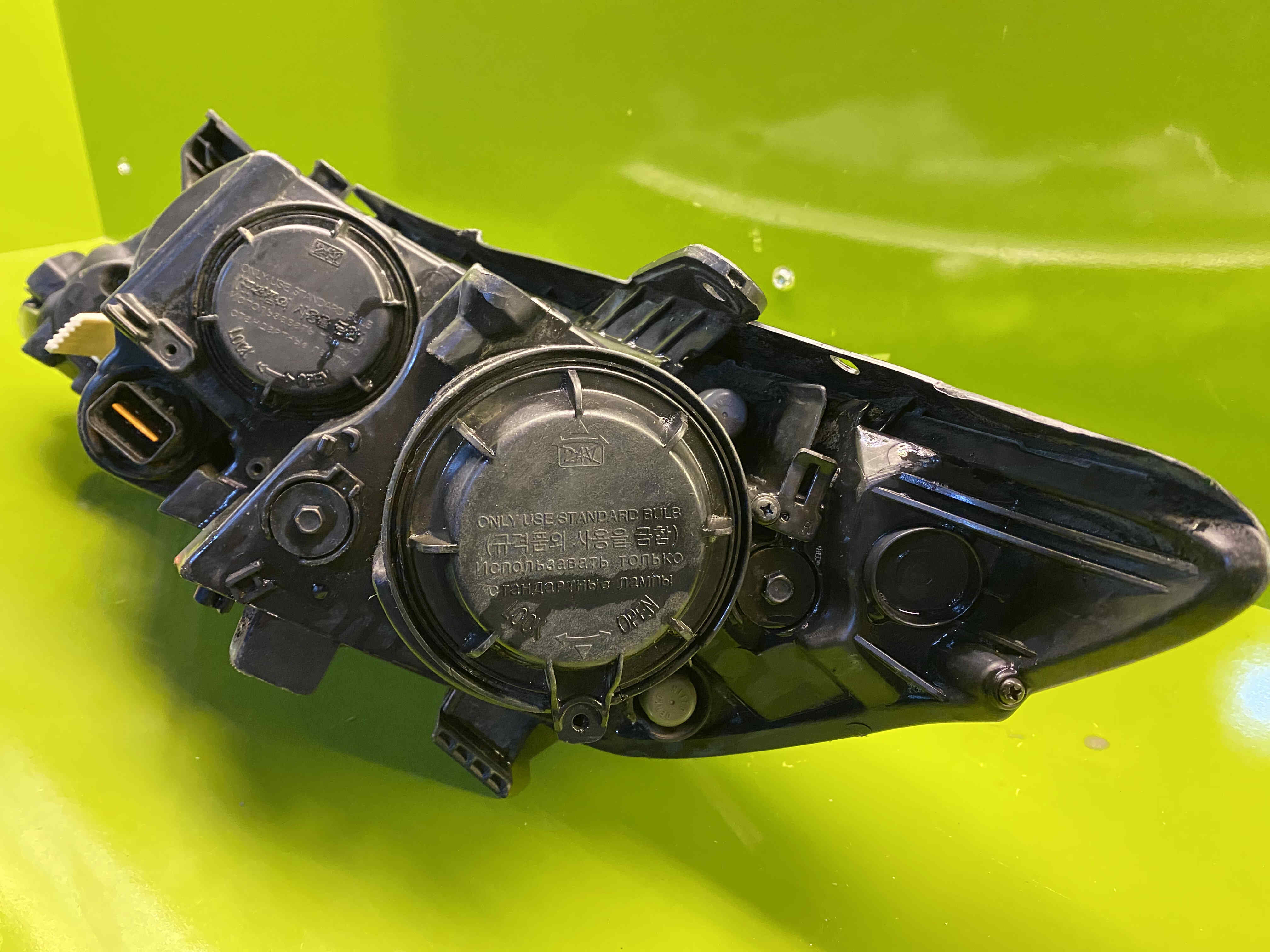 چراغ جلو اپتیما چپ