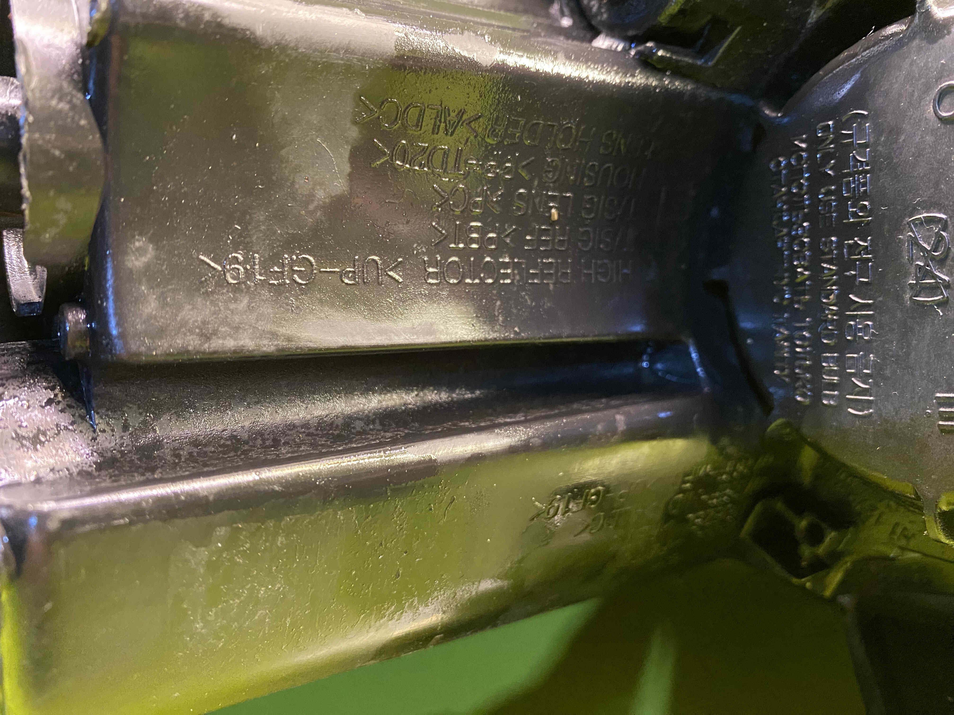 چراغ جلو راست هیوندای النترا