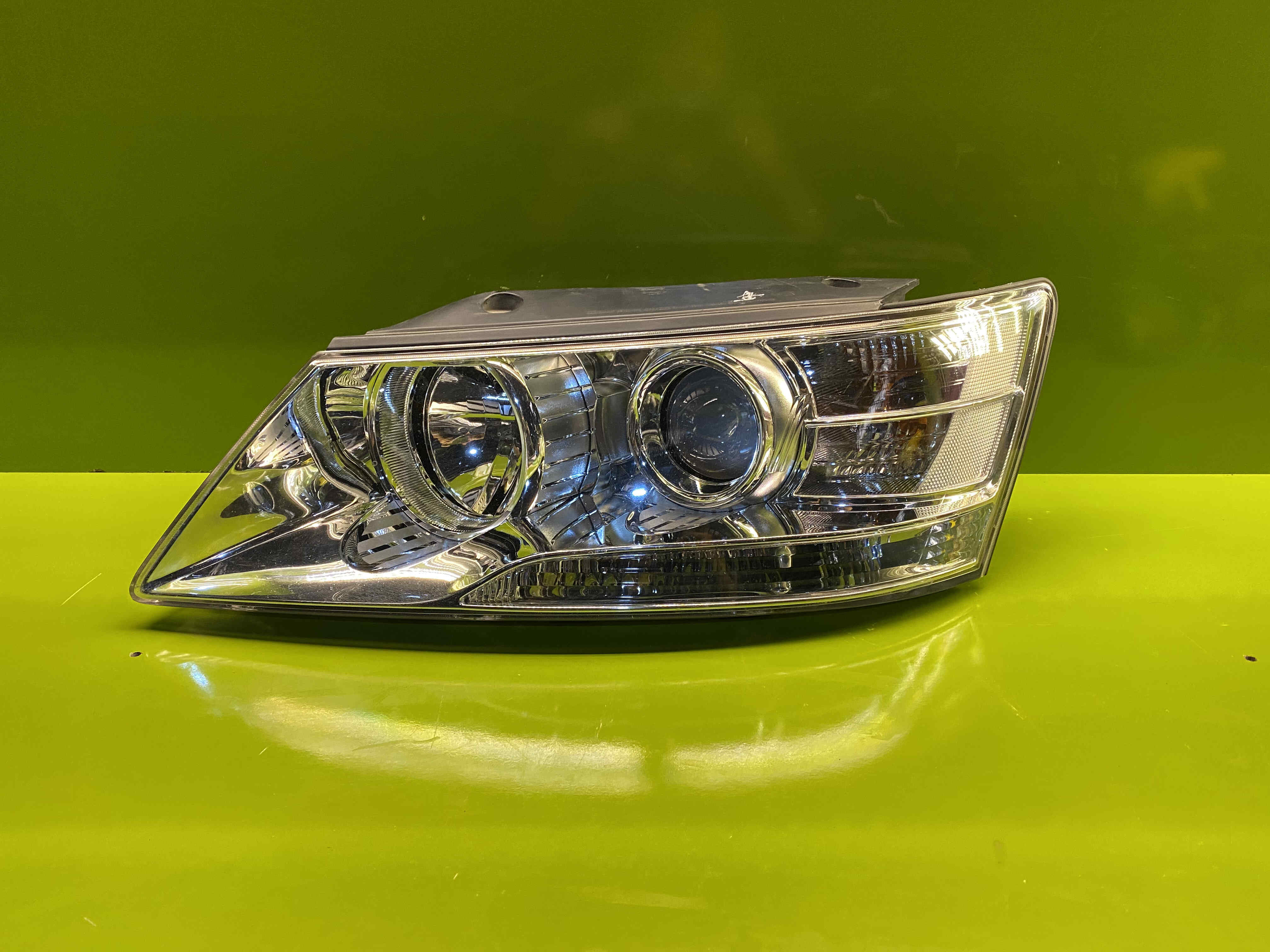 چراغ جلو چپ هیوندا سوناتا