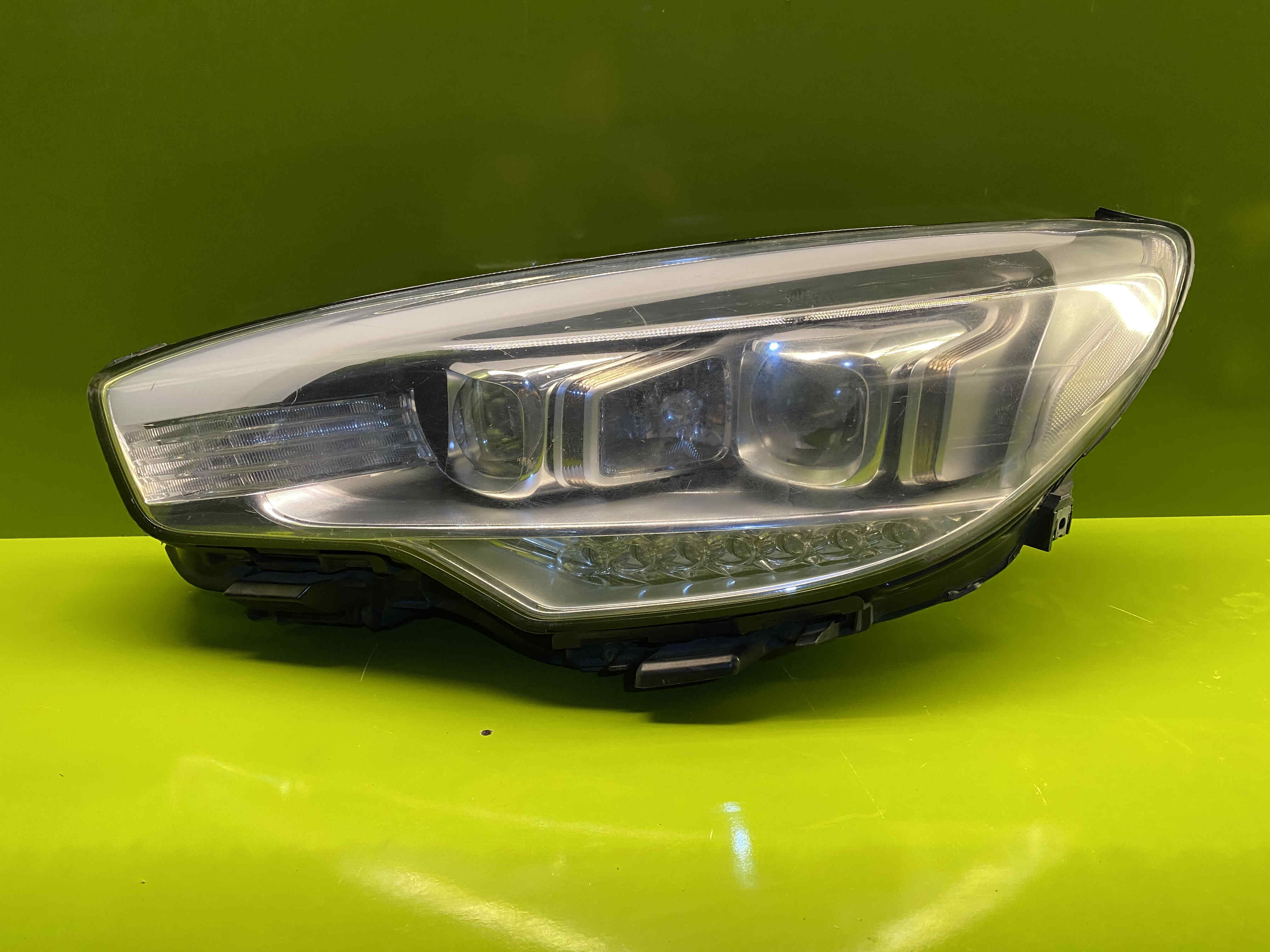 چراغ جلو کیا چپ 