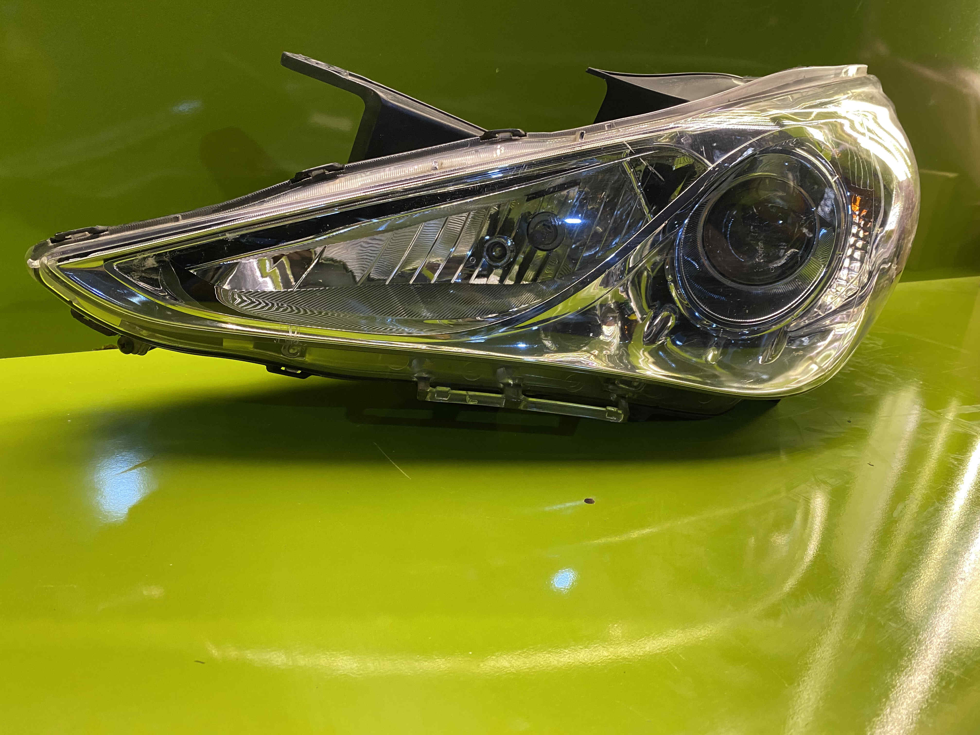 چراغ جلو چپ