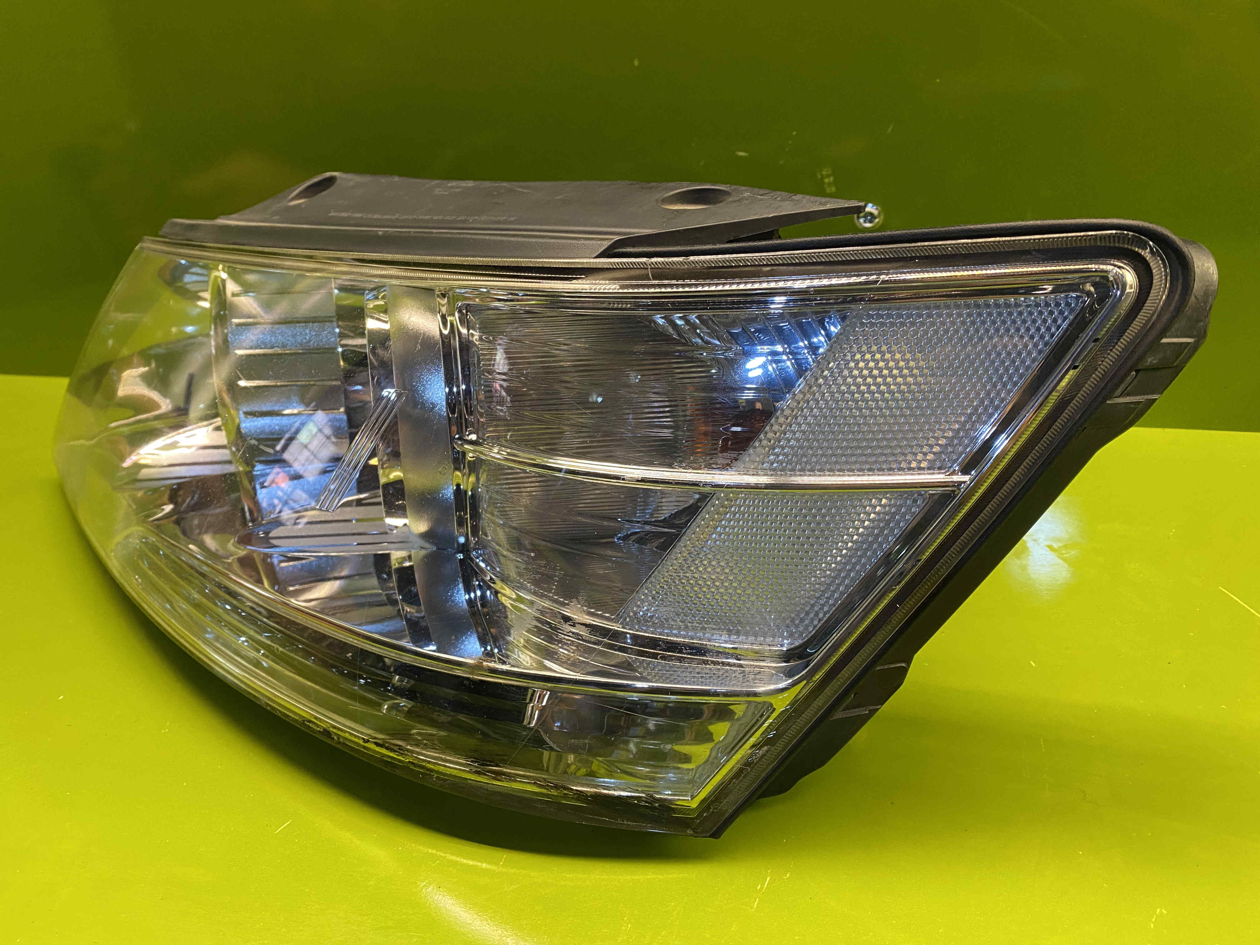 چراغ چپ هیوندای سوناتا