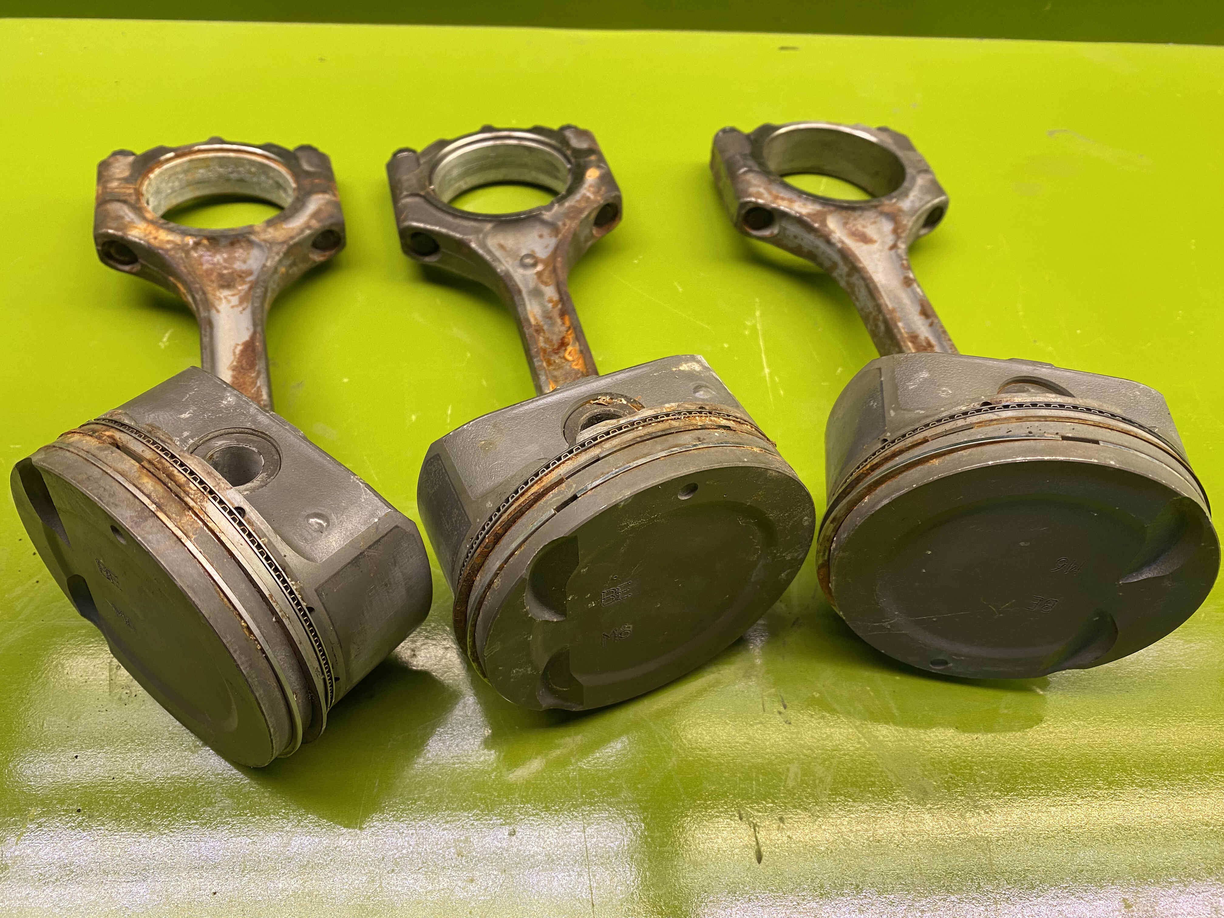 شاتون و پیستون i20