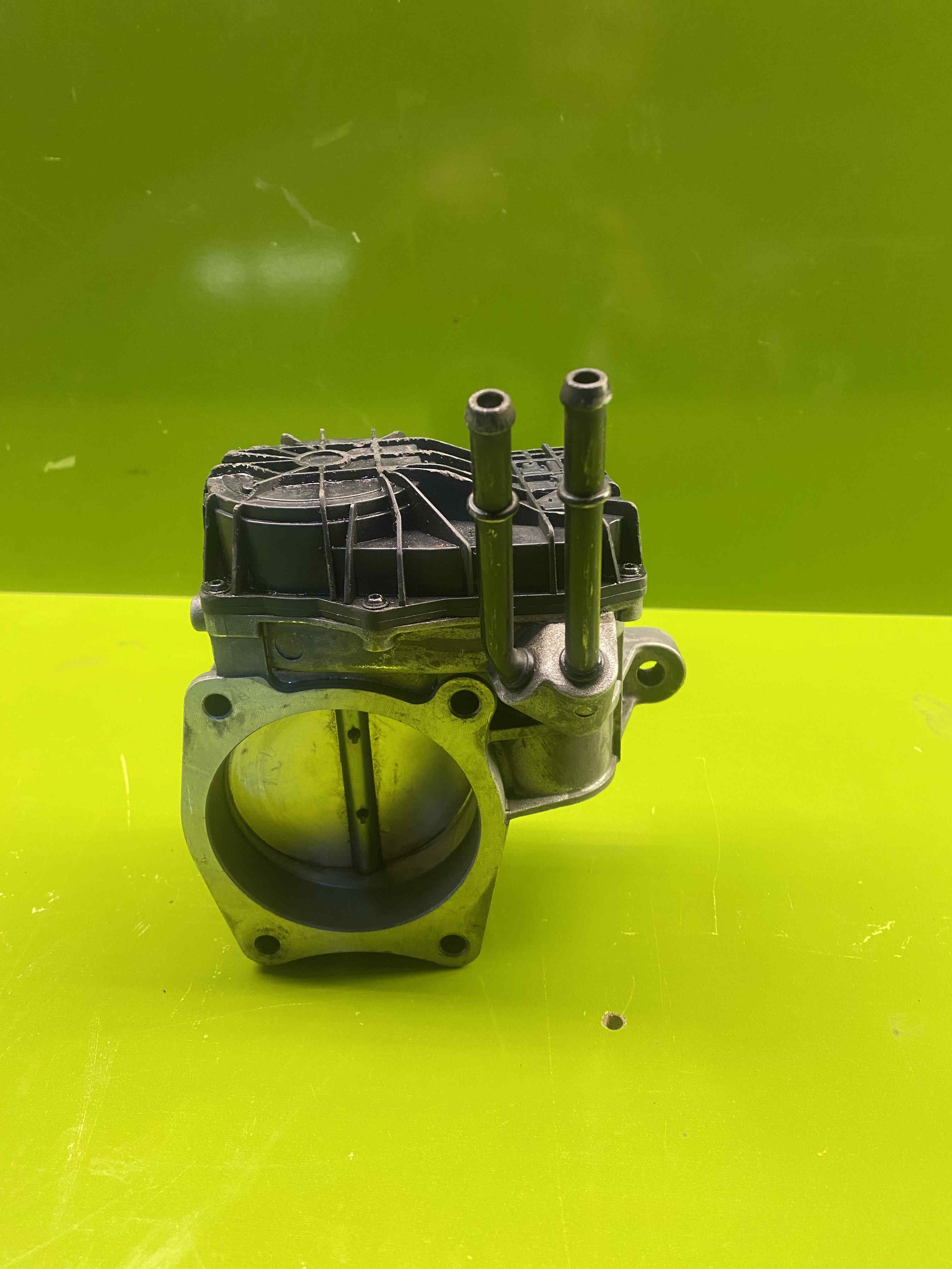 بدنه دریچه گاز تزریق سوخت