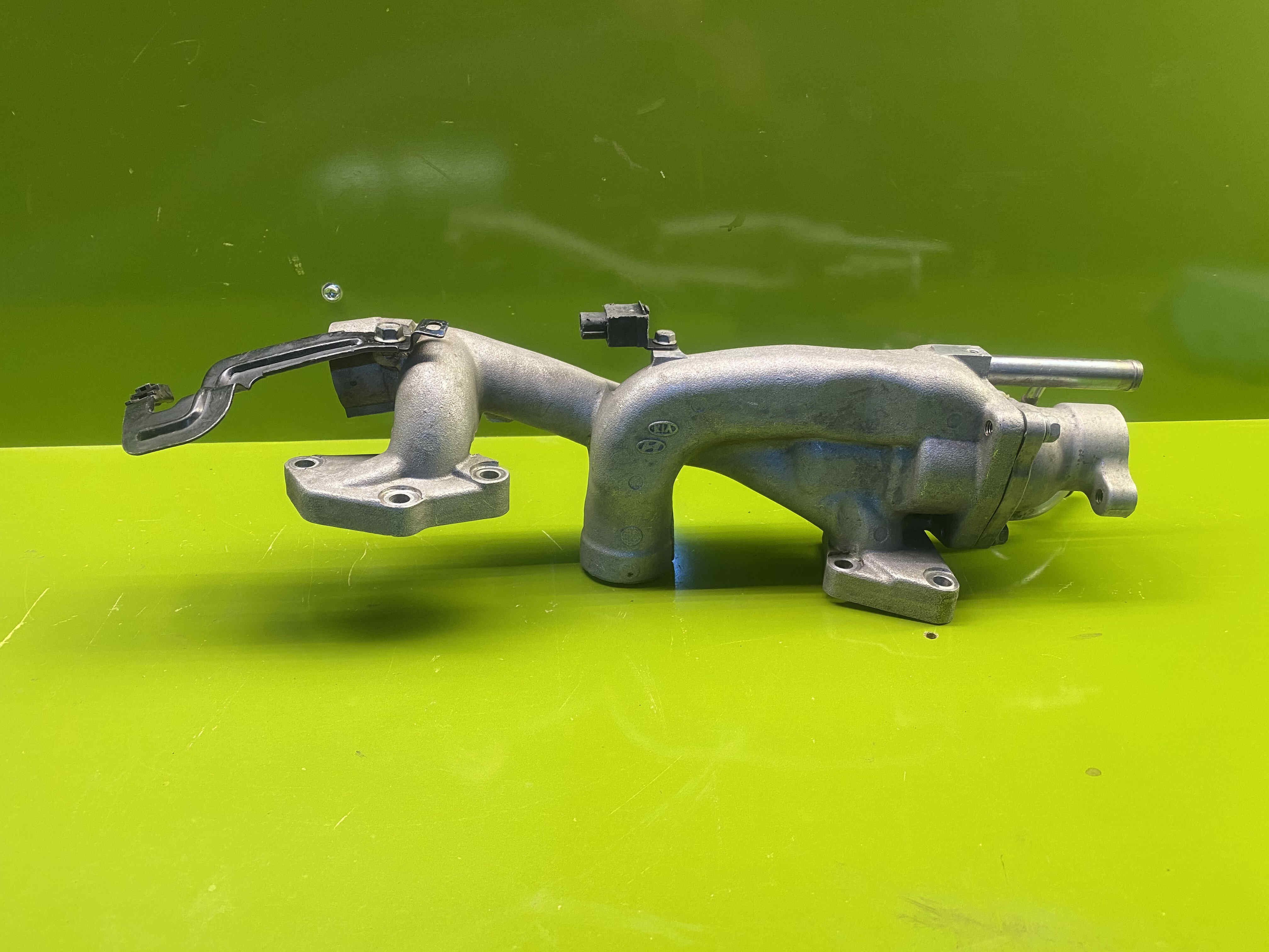 حوزینگ ترموستات سورنتو BL 