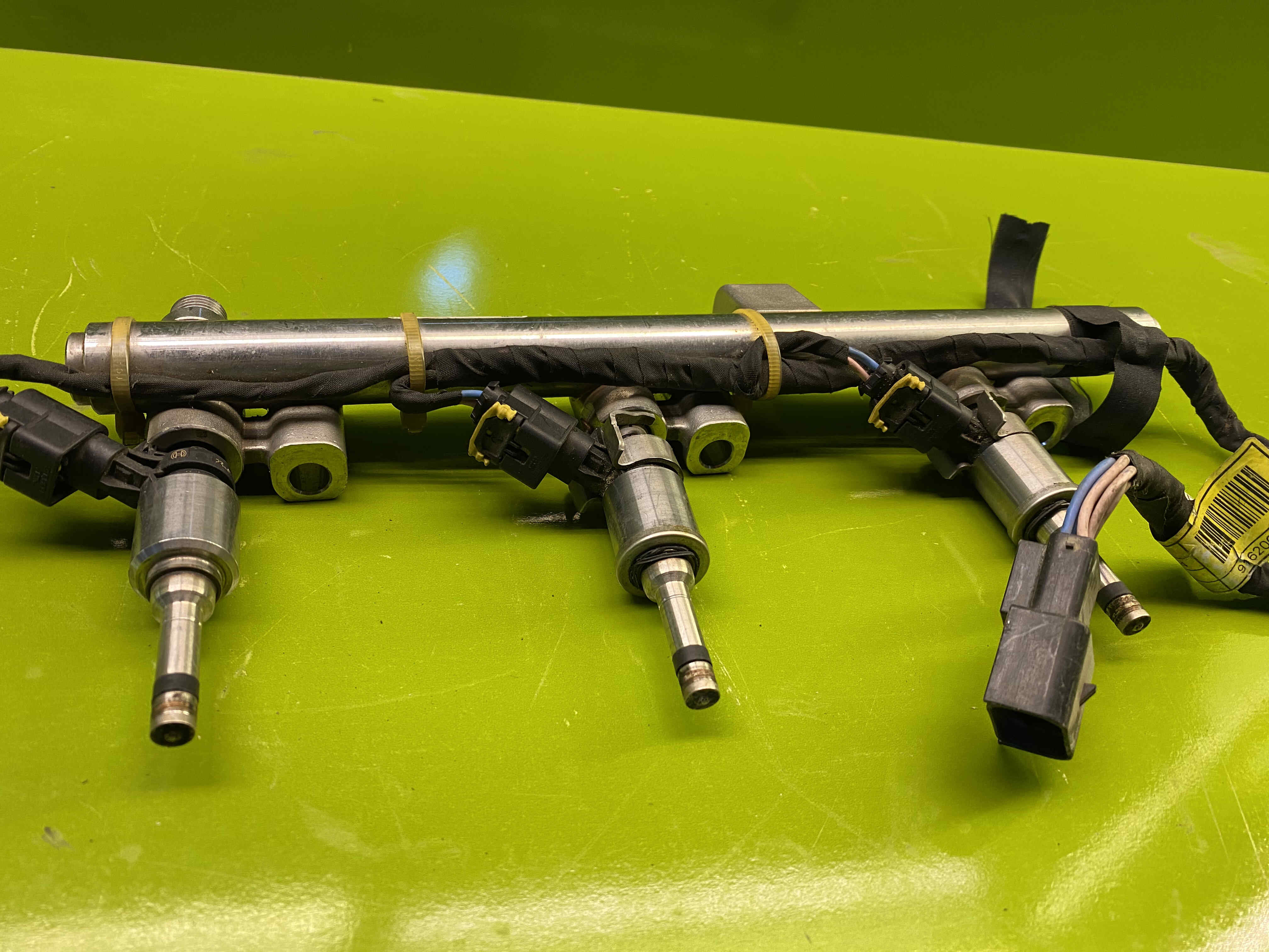 ریل سوخت وانژکتور هیوندای -کیا