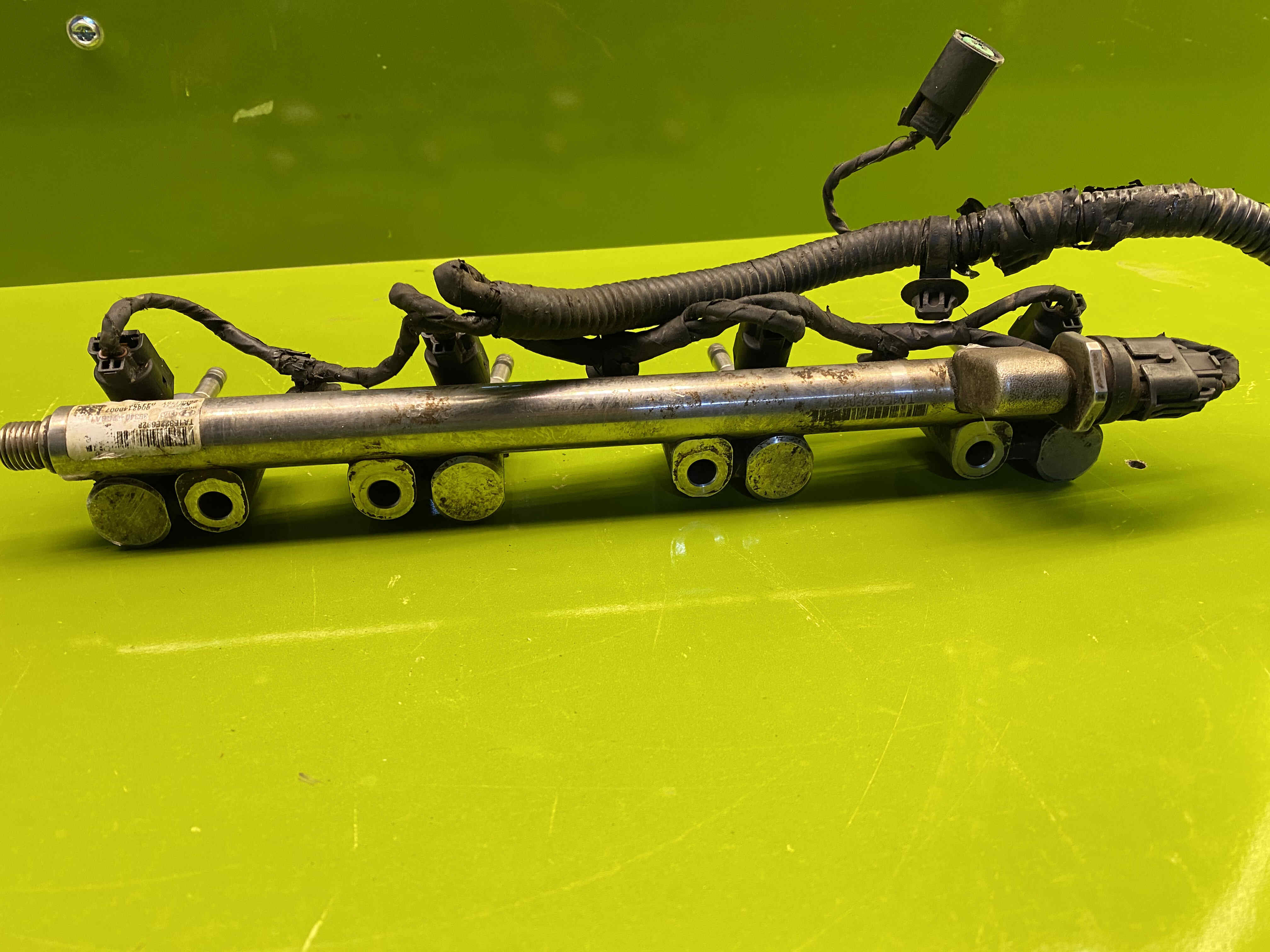 ریل سوخت و انژکتور اپتیما 