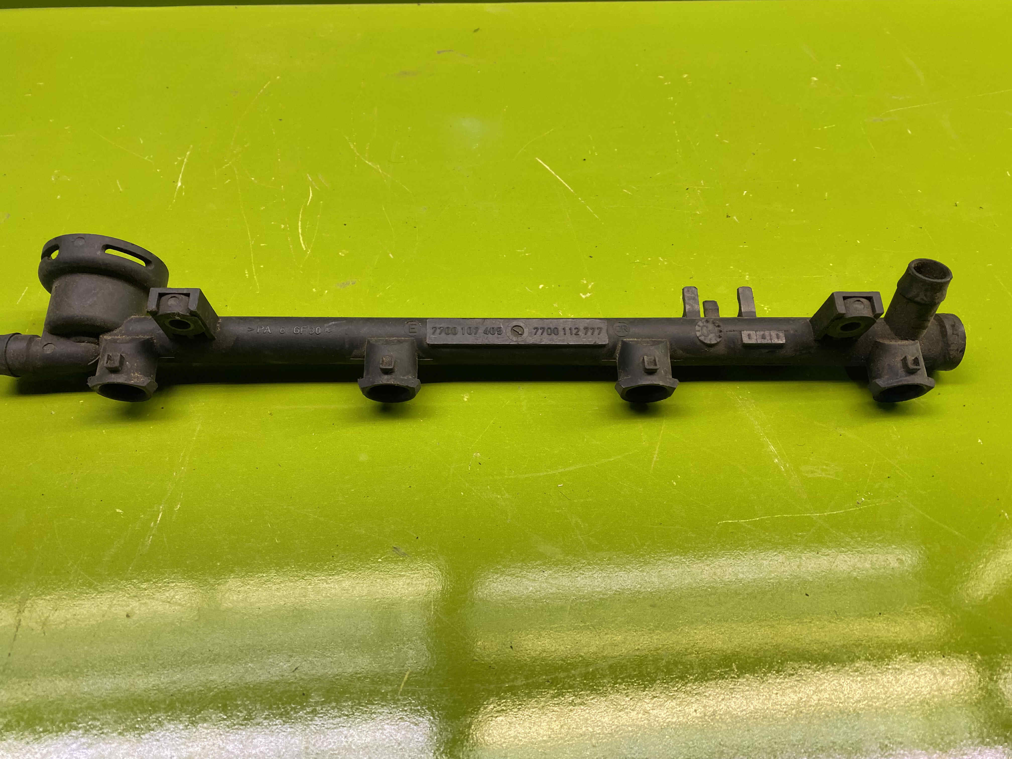 ریل سوخت و انژکتور