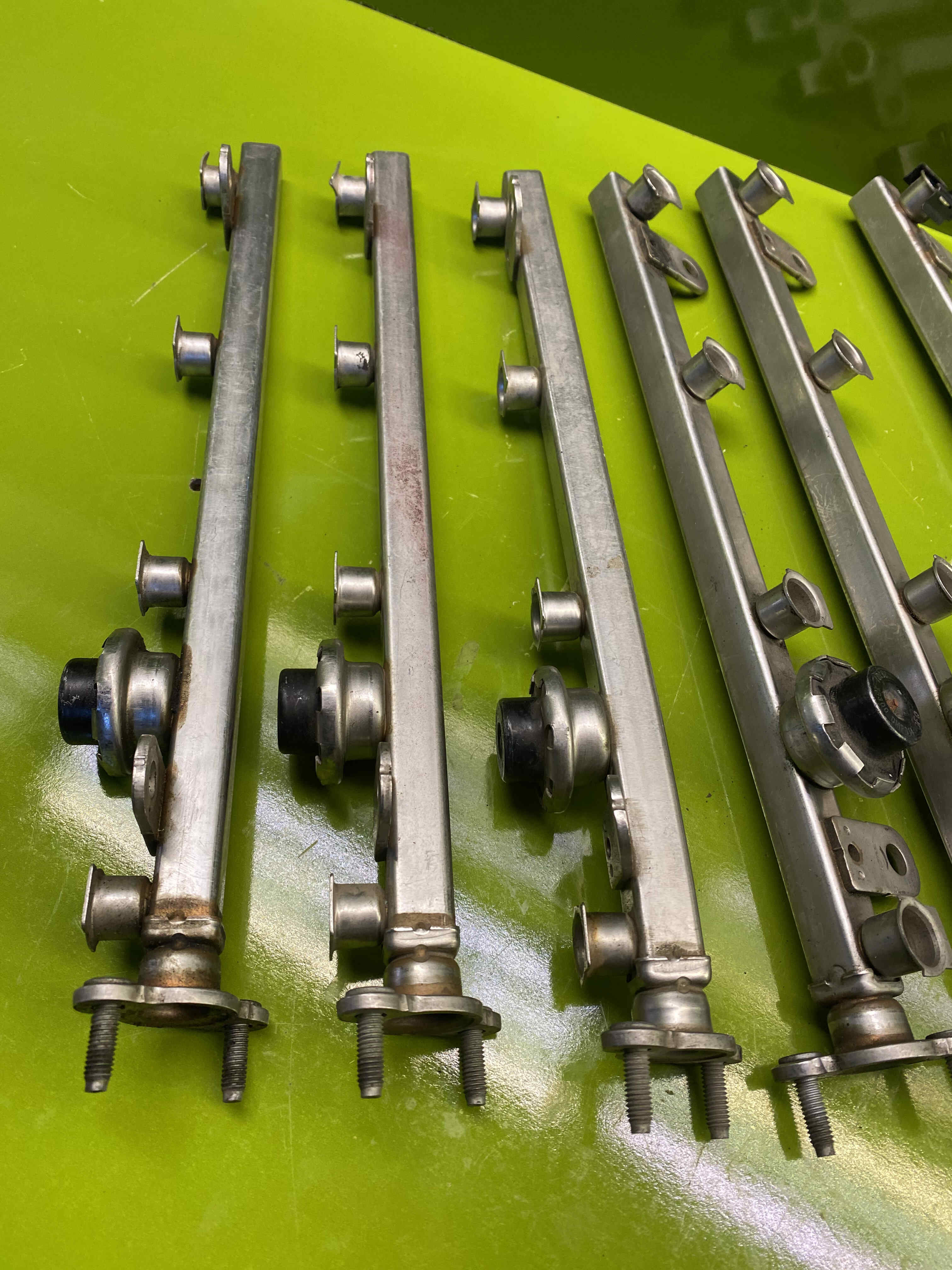 ریل سوخت و انژکتور