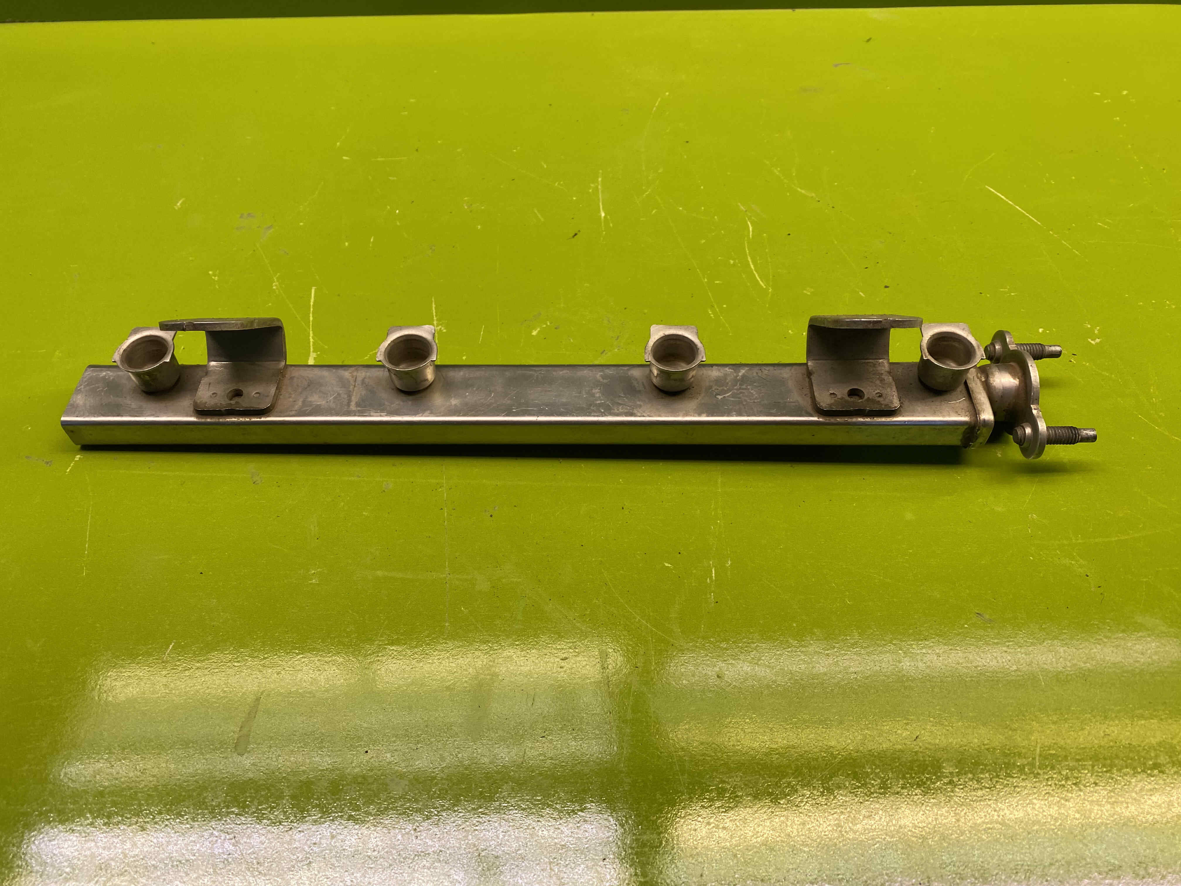 ریل سوخت و انژکتور