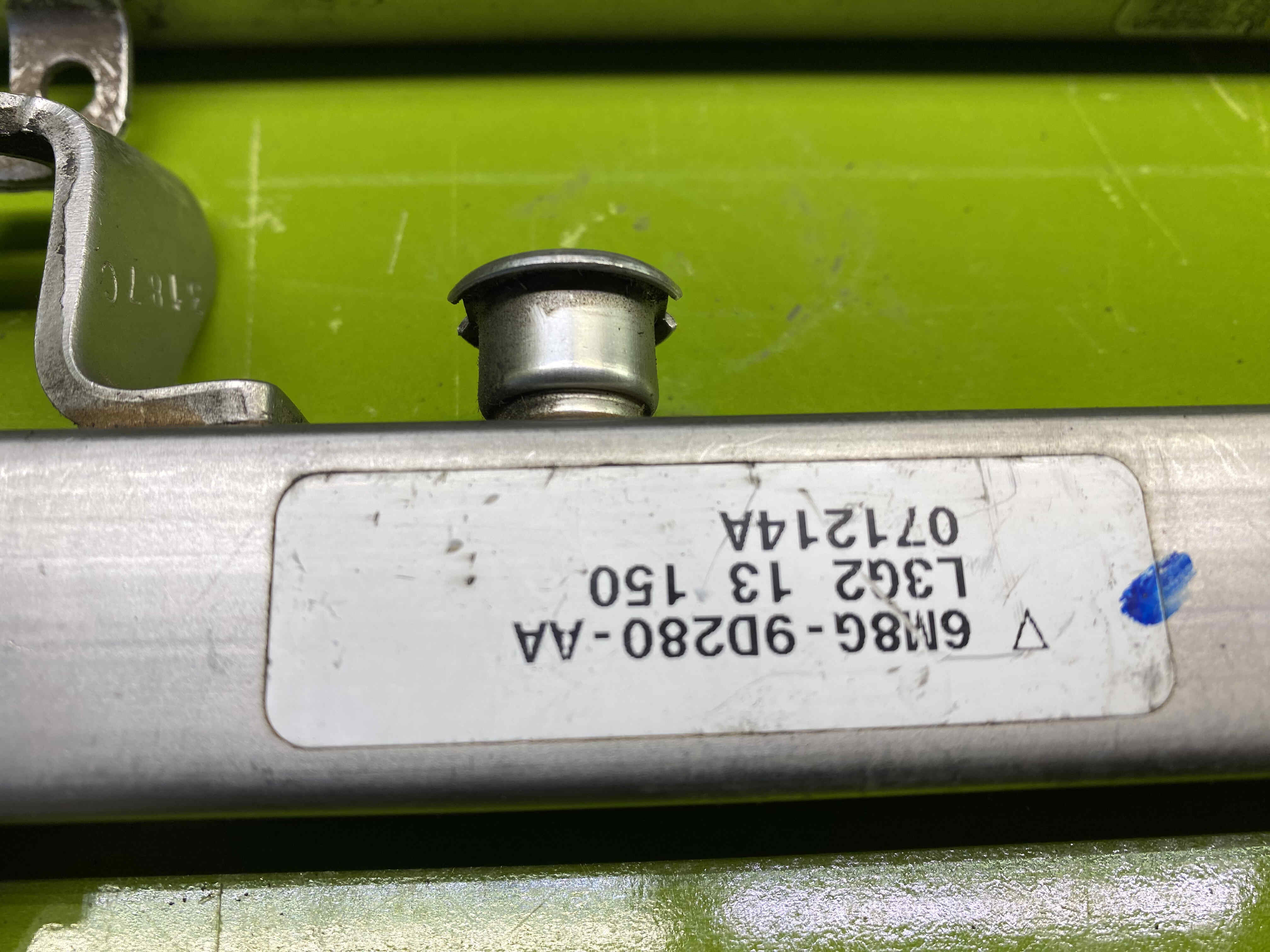 ریل سوخت مزدا3