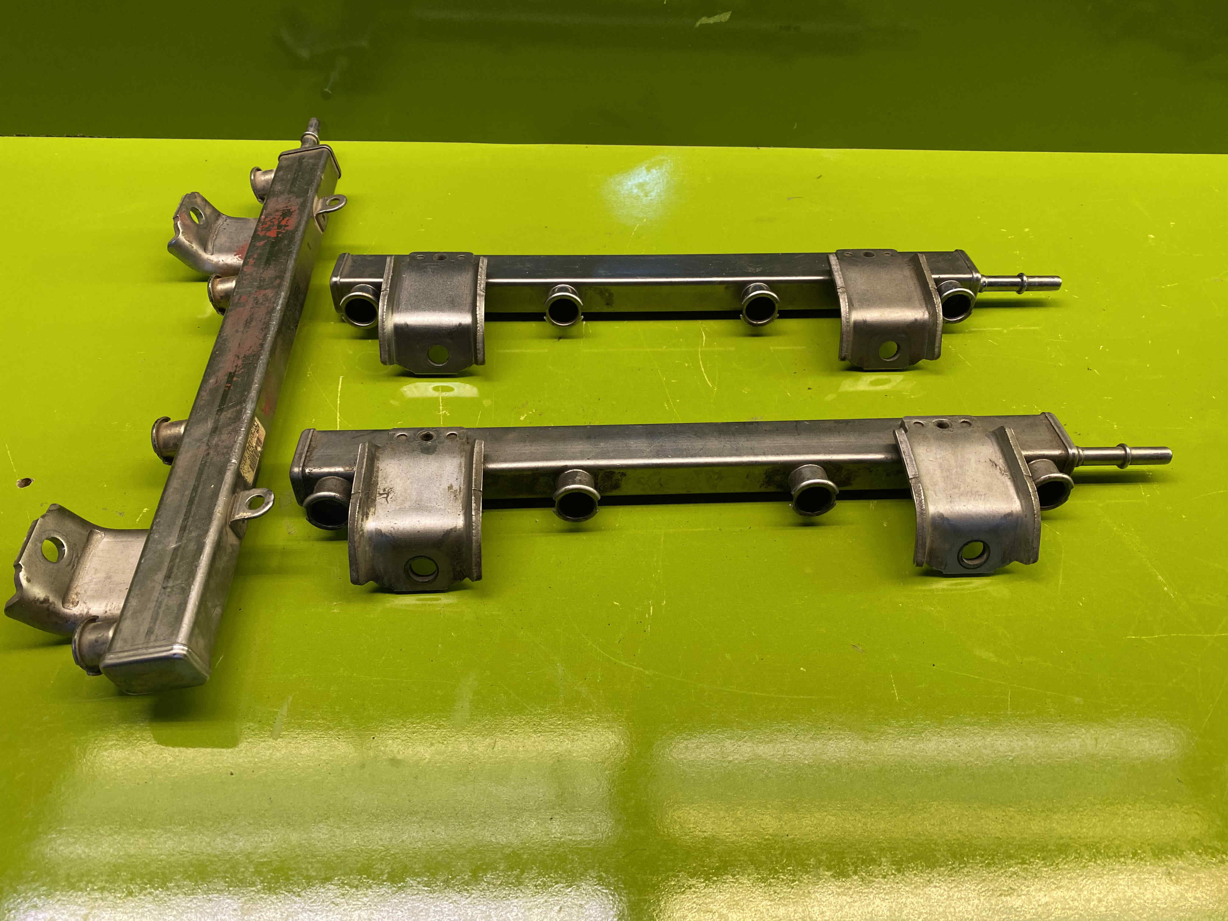 ریل سوخت و انژکتور