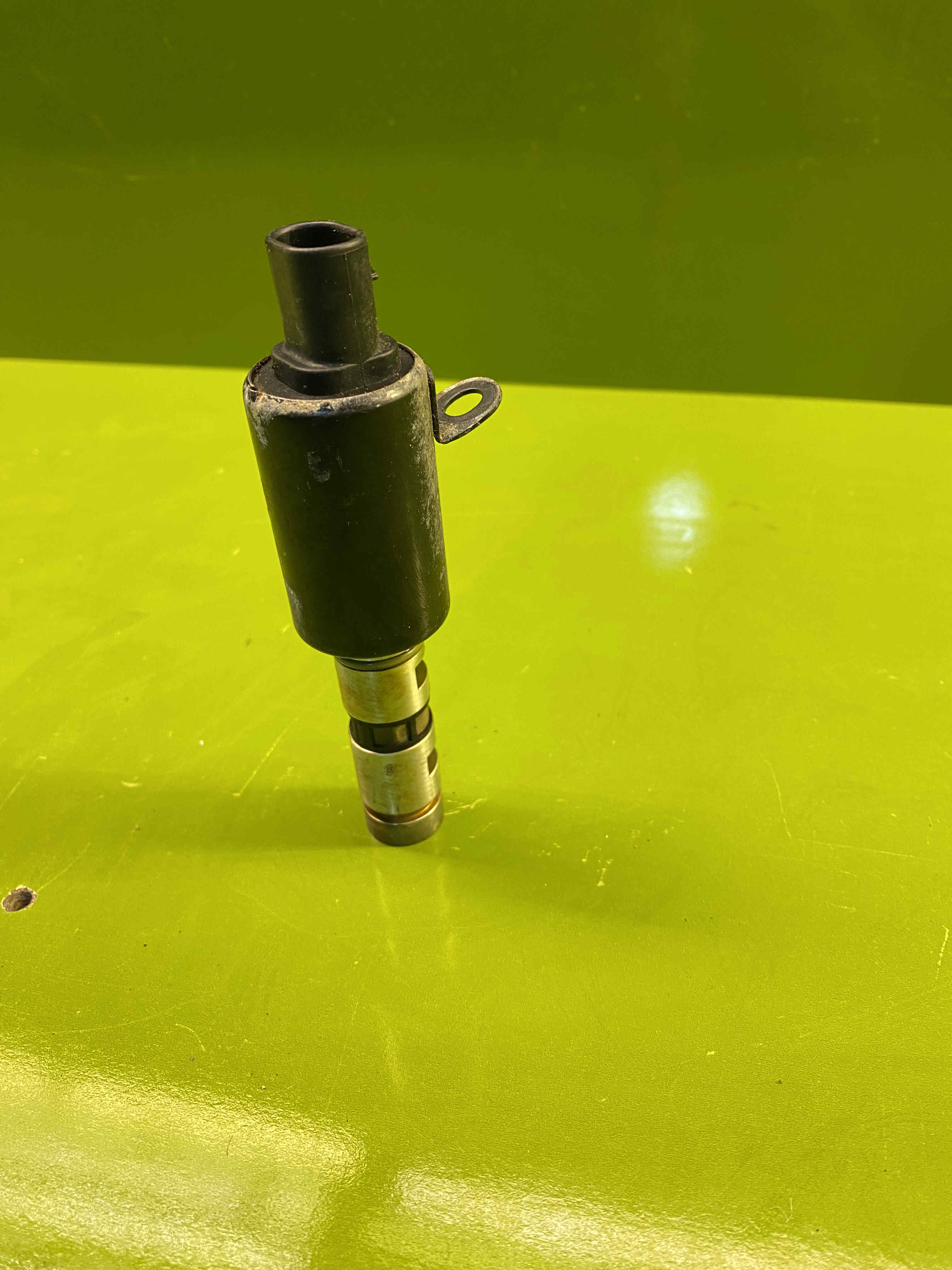 شیر کنترل روغن چپ هیوندای کیا