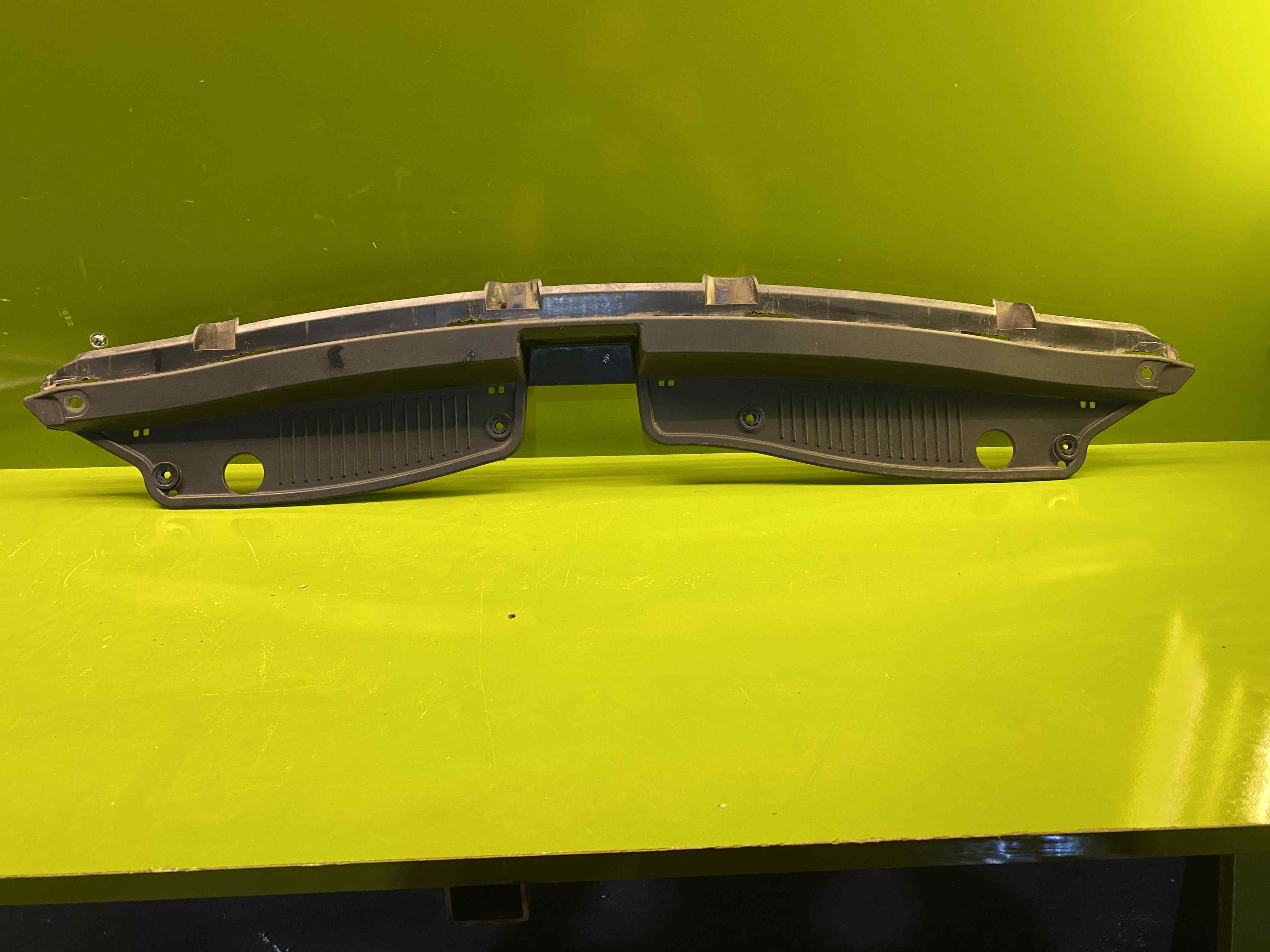 کشوی سپر جلو هیوندای