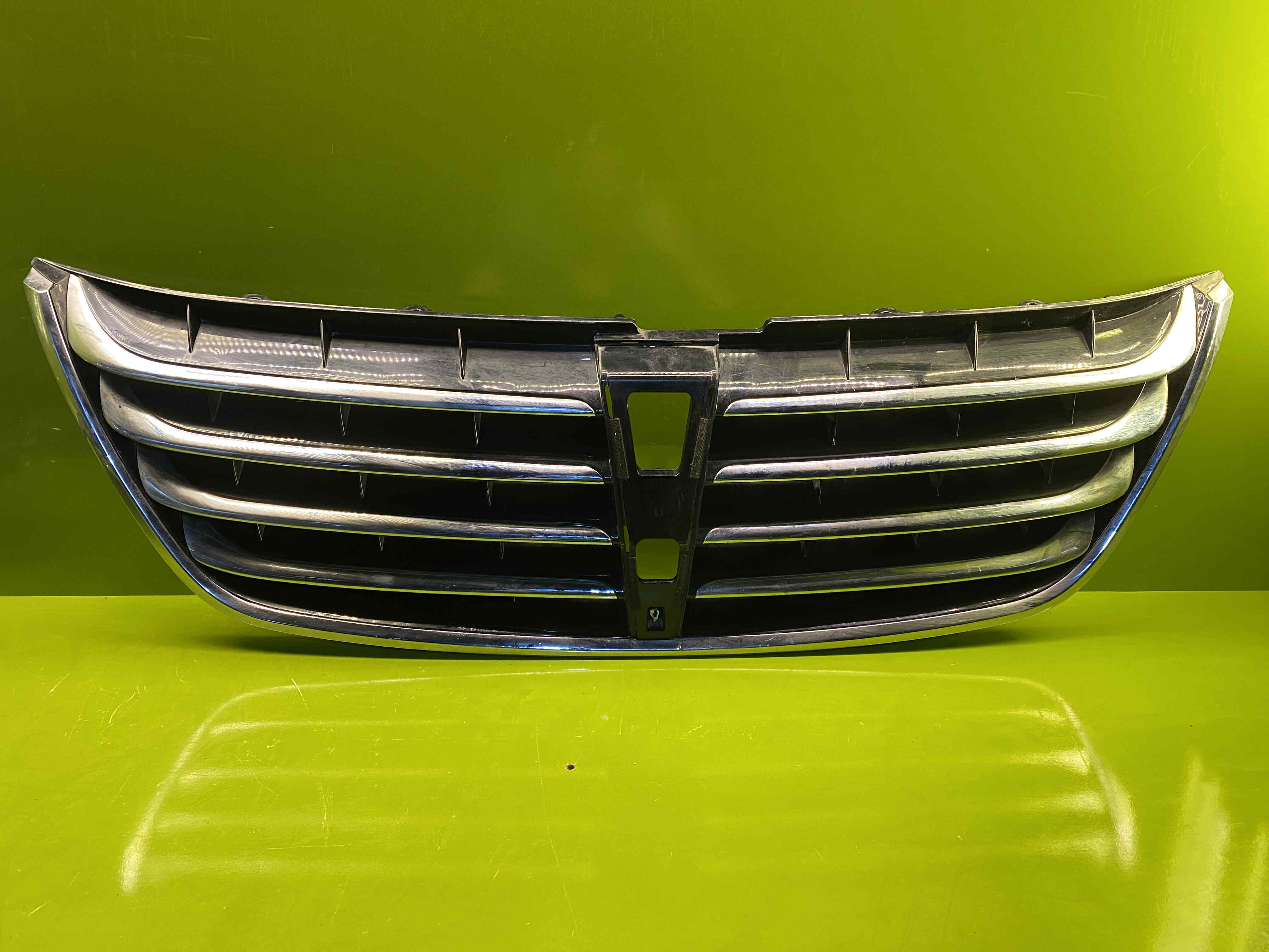 جلو پنجره رادیاتور هیوندای