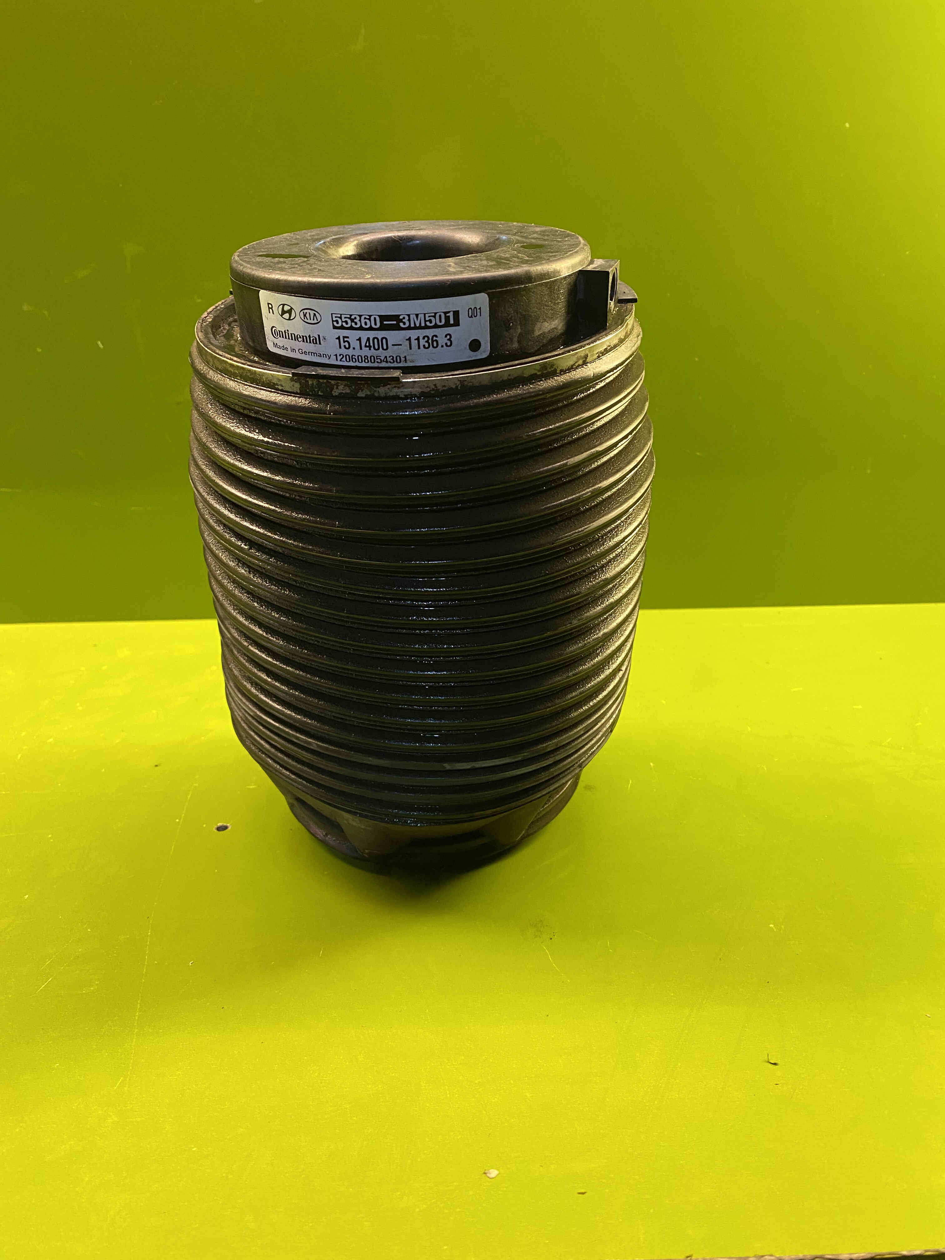 فنر بادی عقب جنسیس