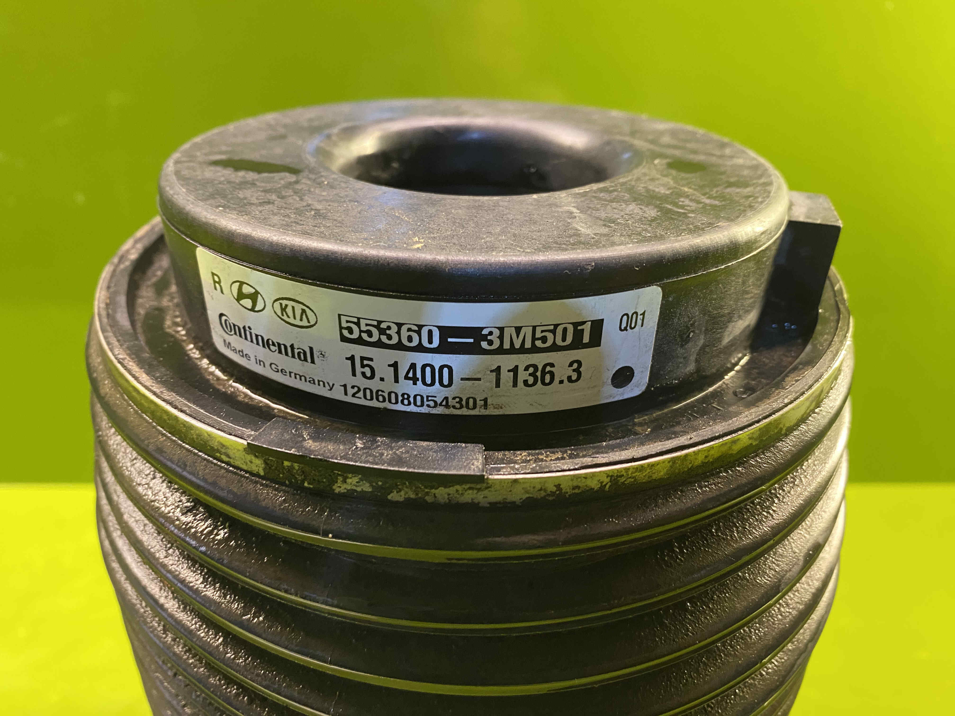 فنر بادی عقب جنسیس