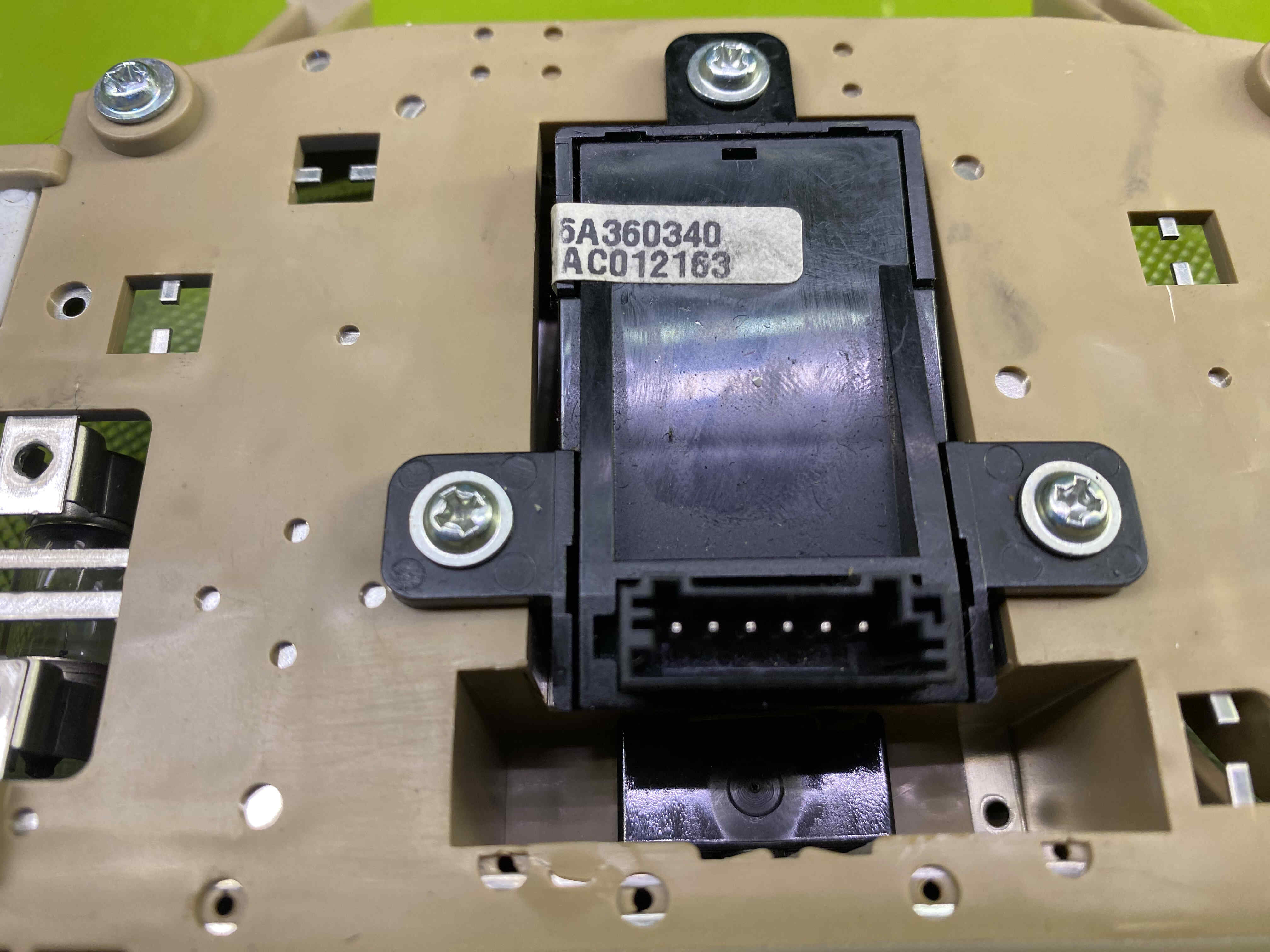 کنسول - چراغ سقفی هیوندای  (کرم )i40