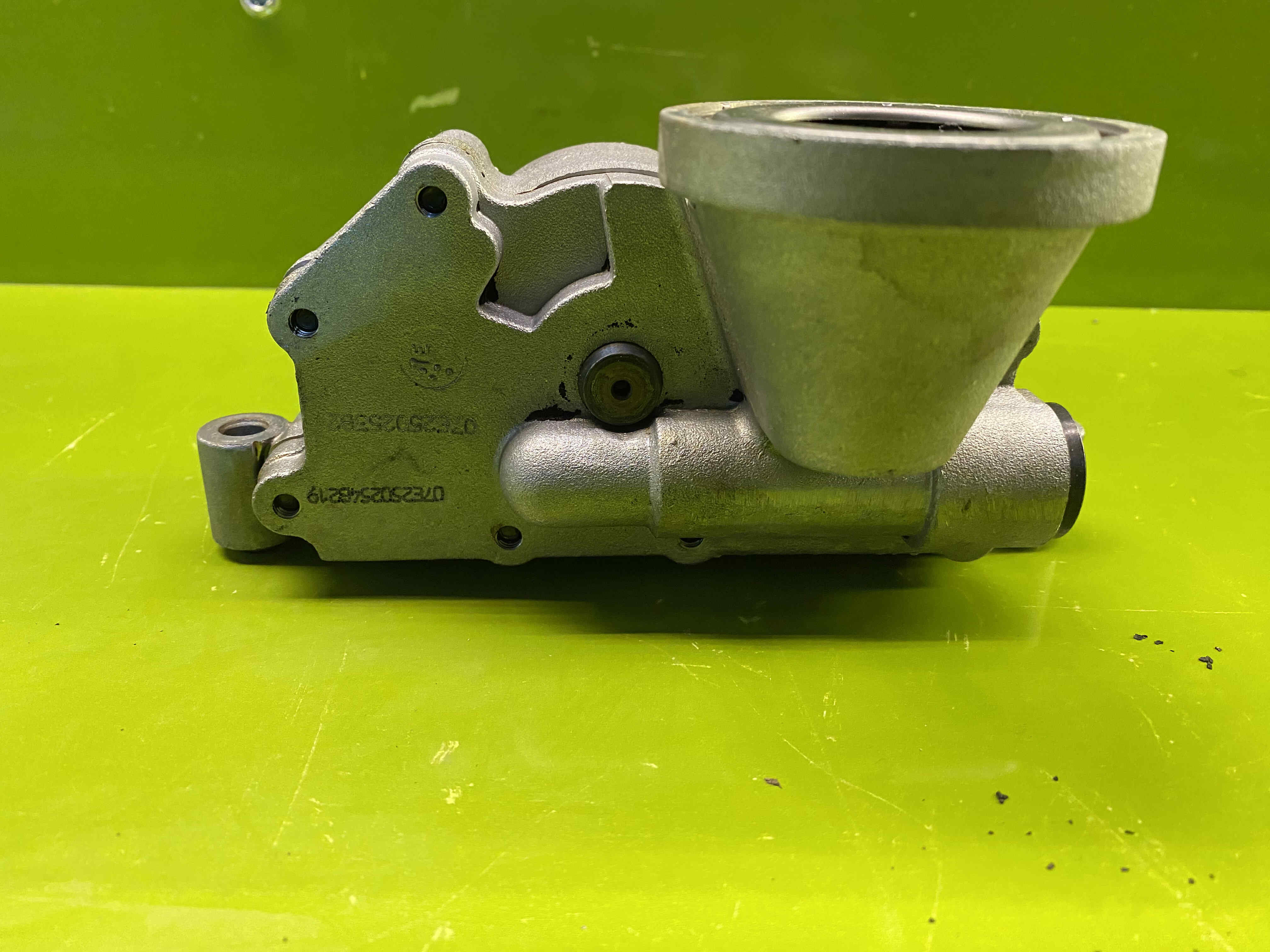 اویل پمپ هیوندا ازرا(3)