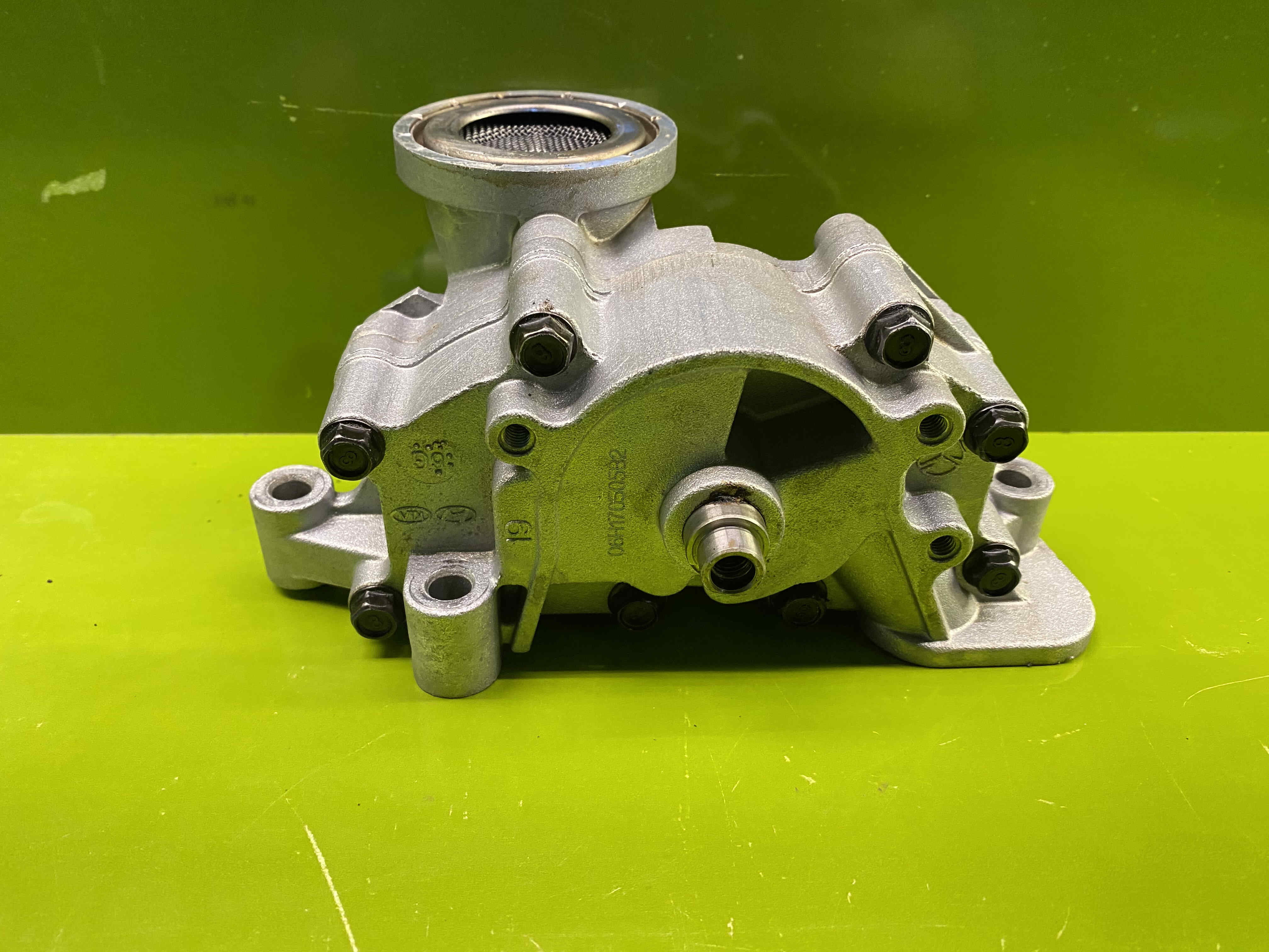 اویل پمپ هیوندا ازرا (1)