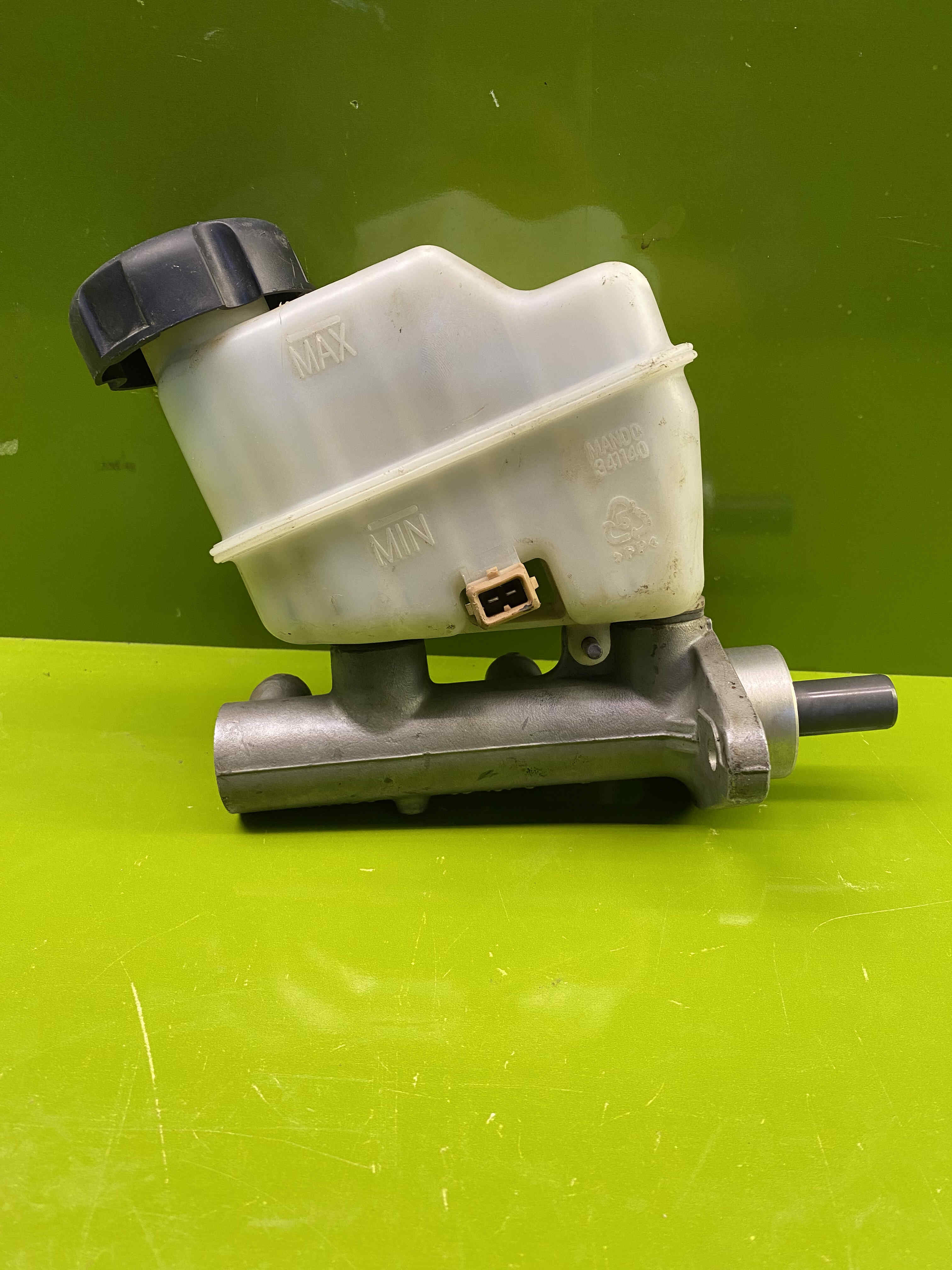 پمپ ترمز زیر پا اسپوریتج - توسان 