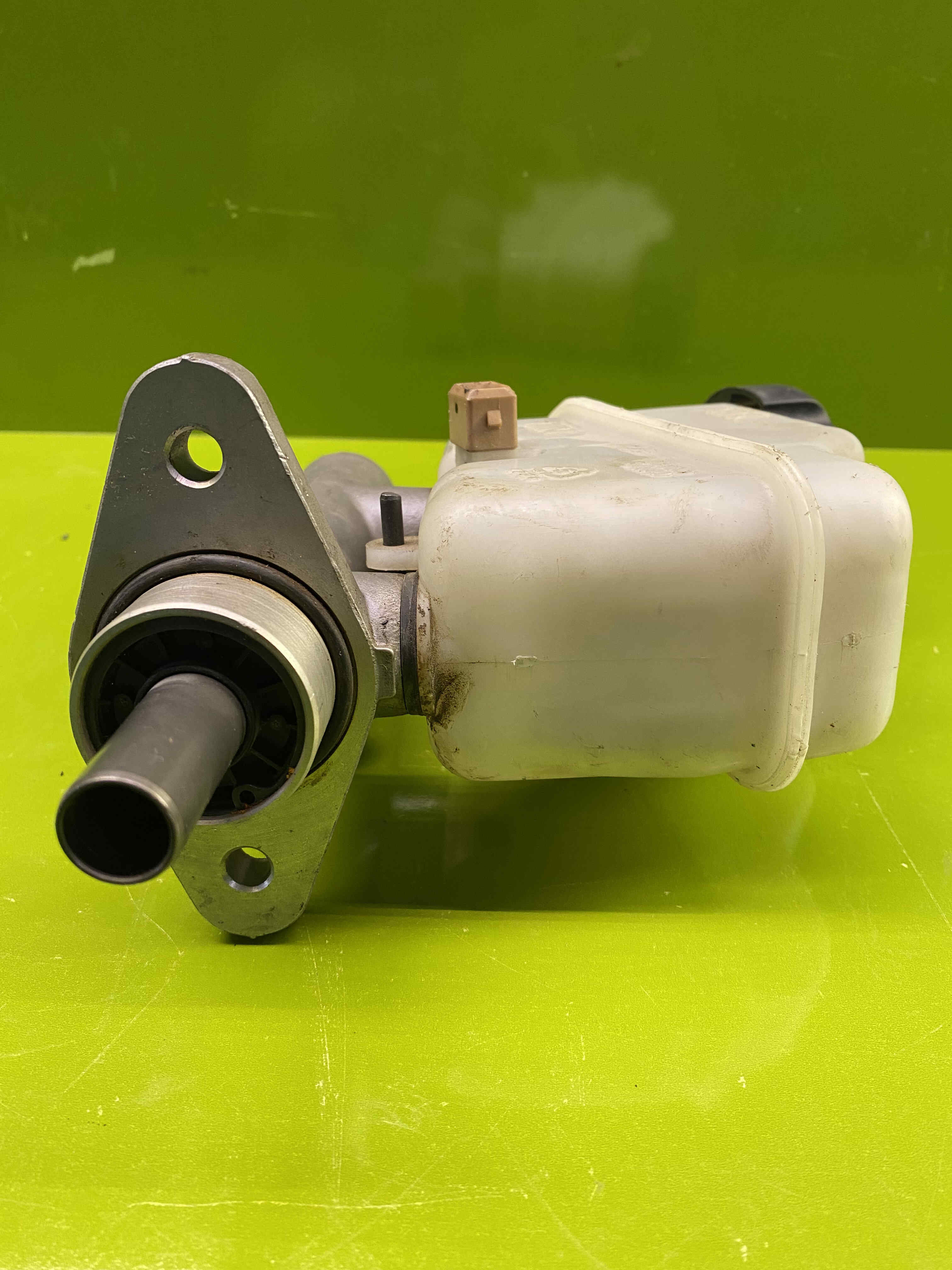 پمپ ترمز زیر پا اسپوریتج - توسان 