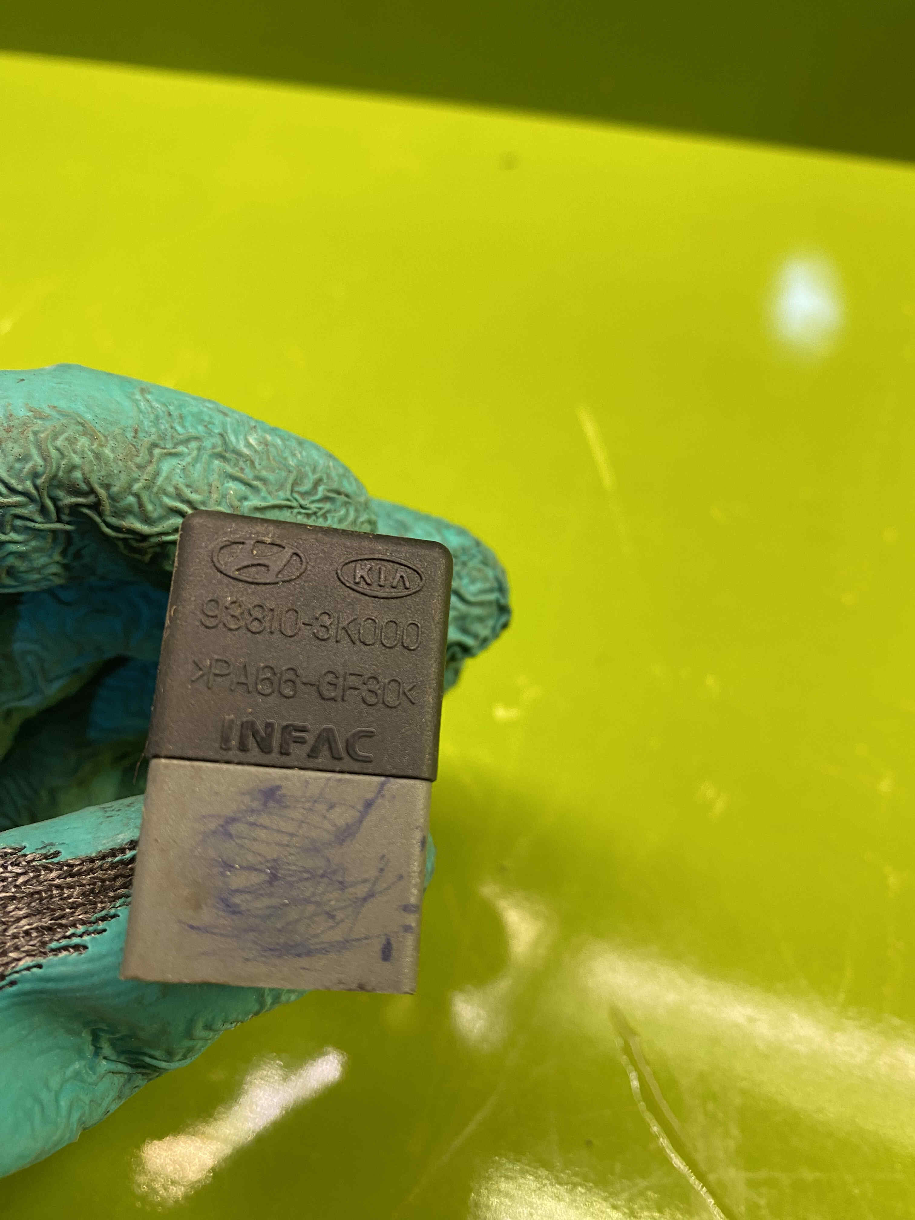 سوییچ چراغ ترمز