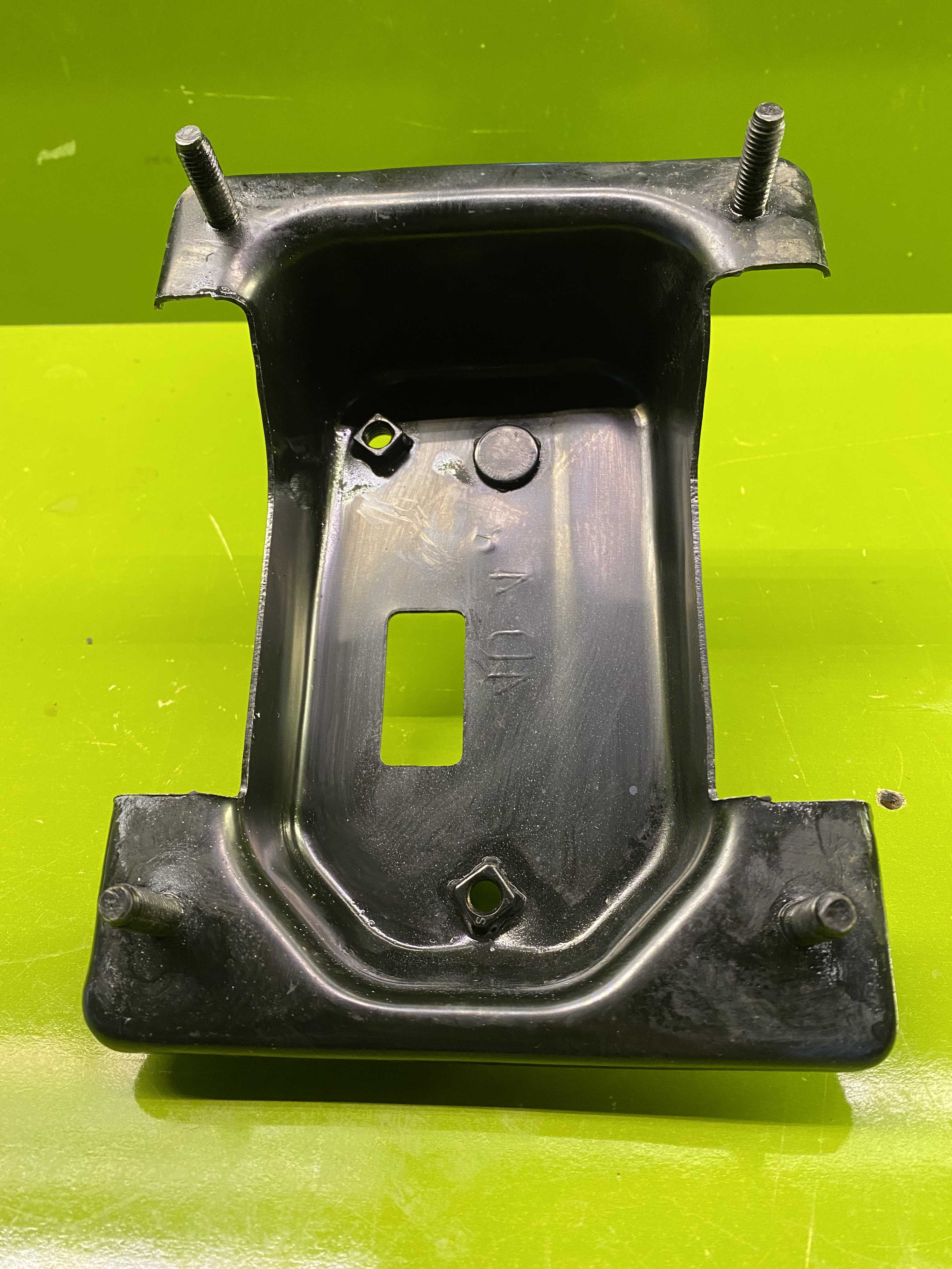 قاب سر شاسی