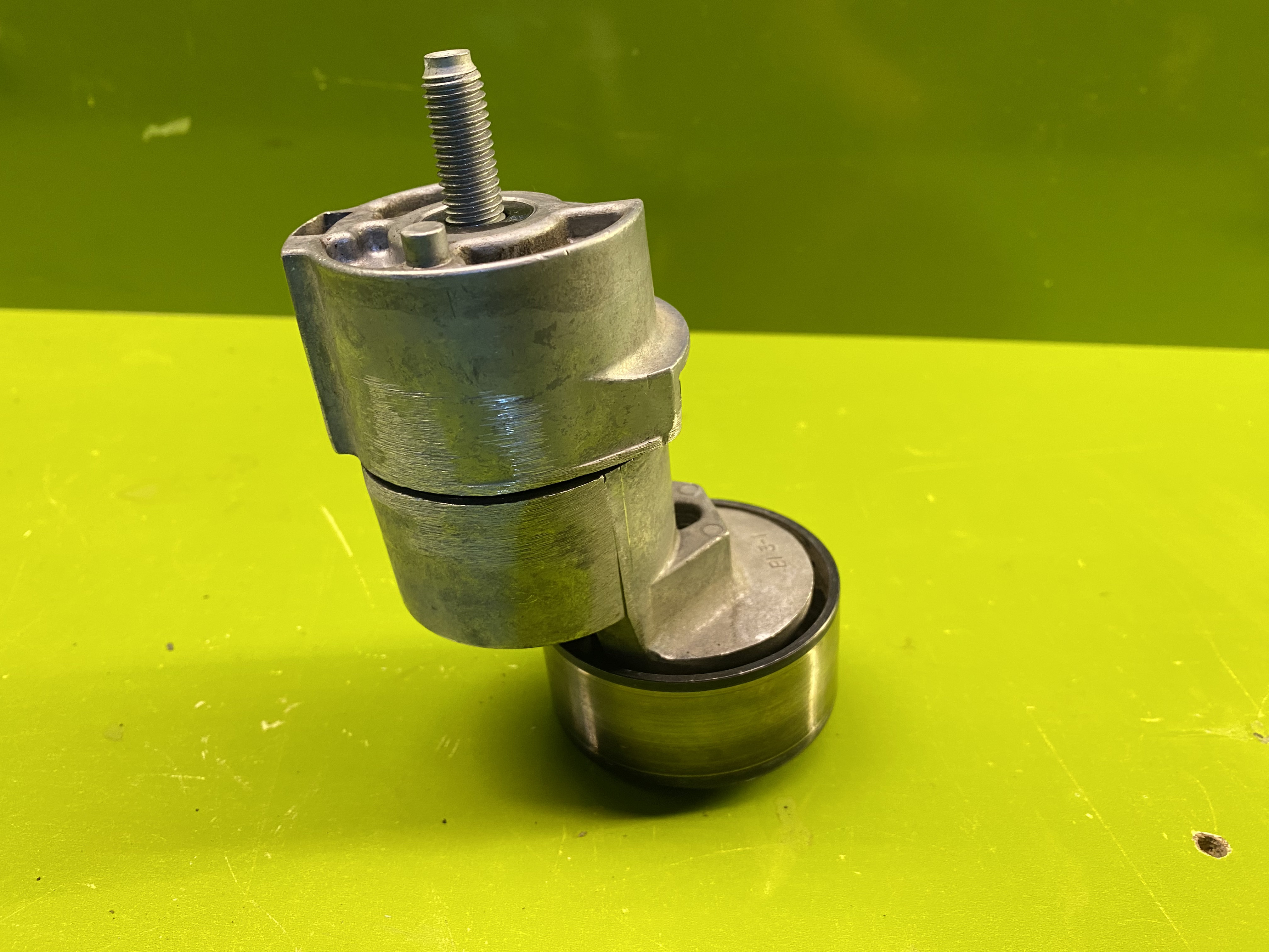 جک تسمه سفت کن دینام