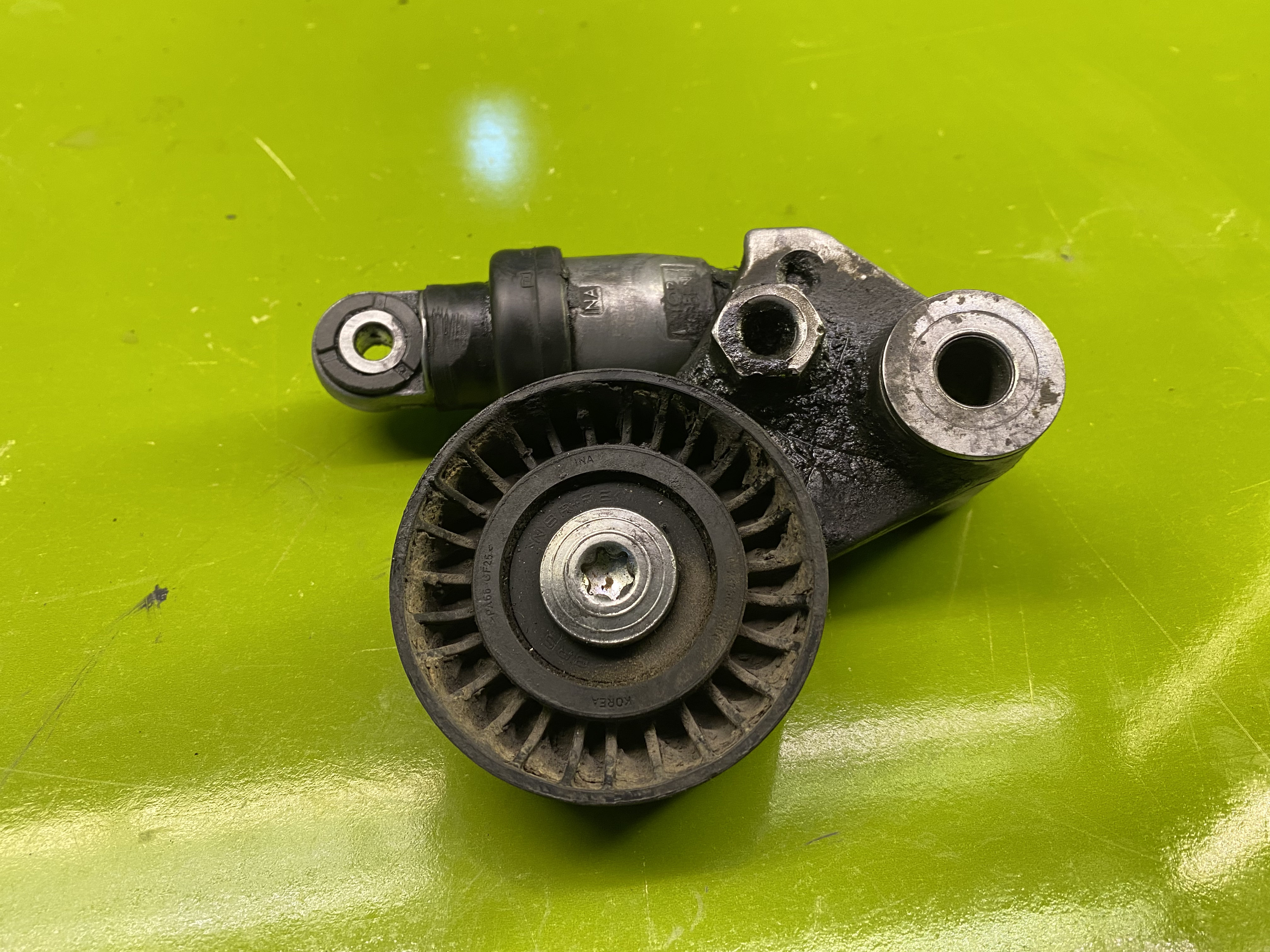 جک تسمه سفت کن دینام