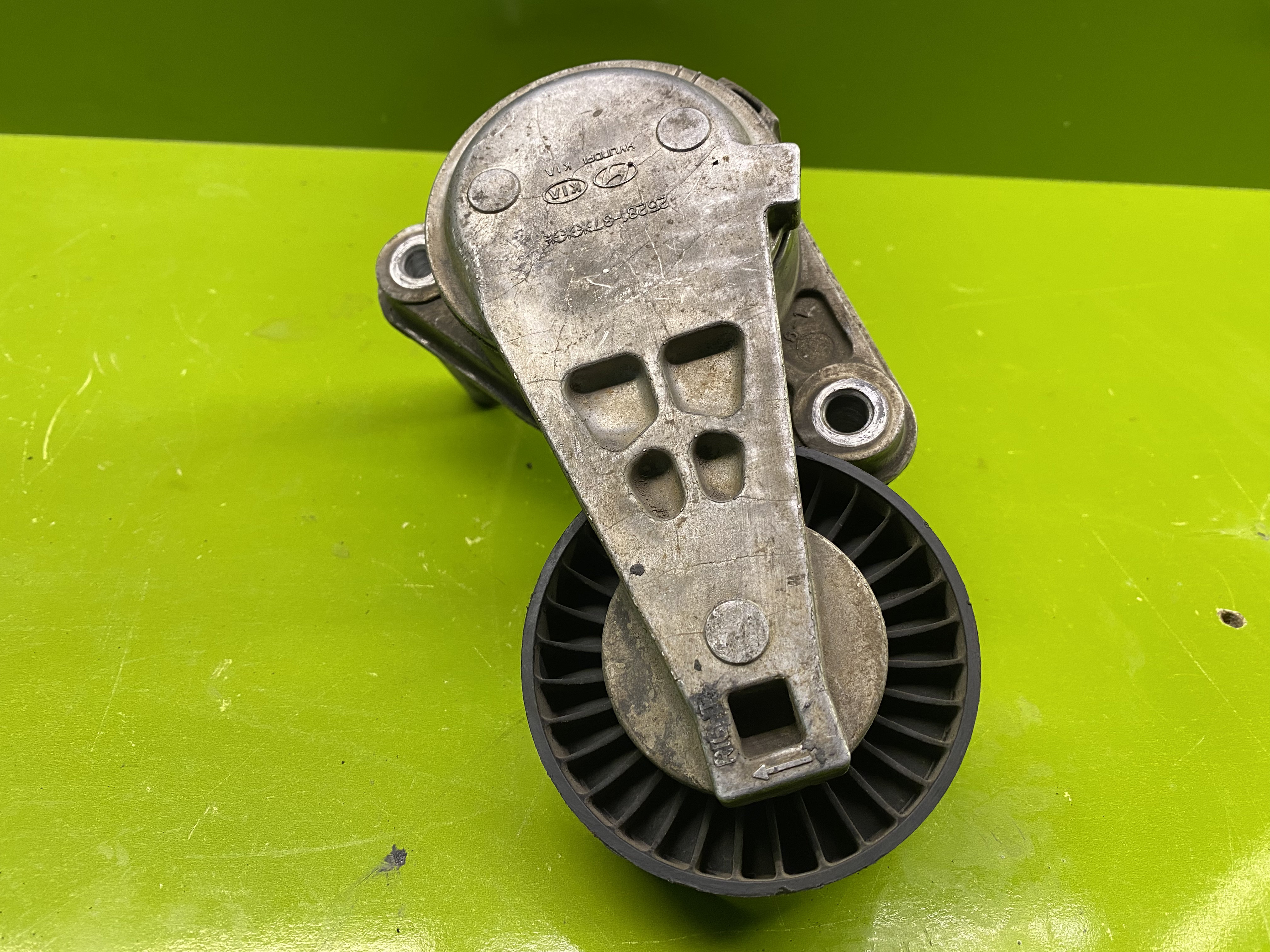 کشنده تسمه موتور