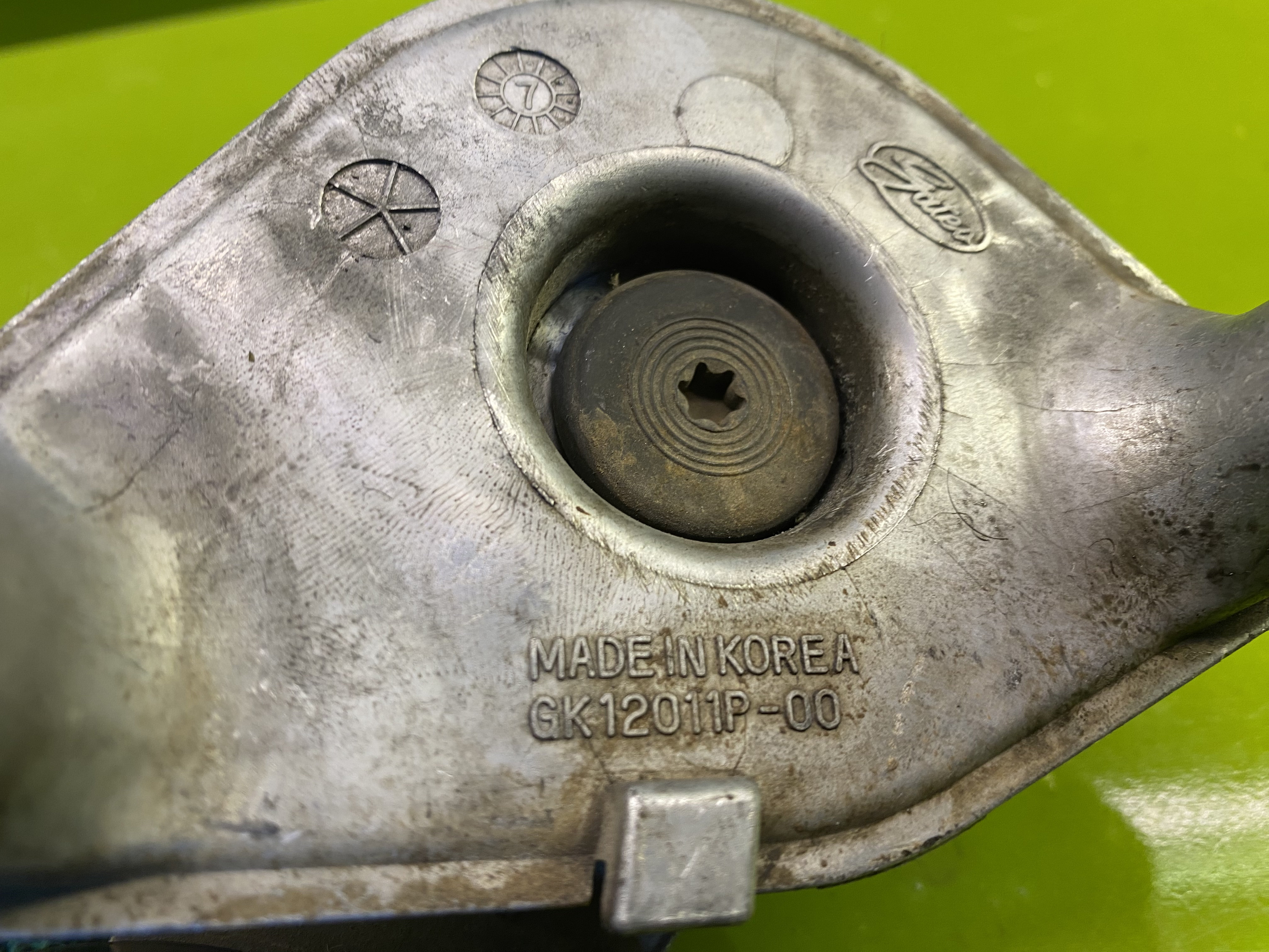 کشنده تسمه موتور