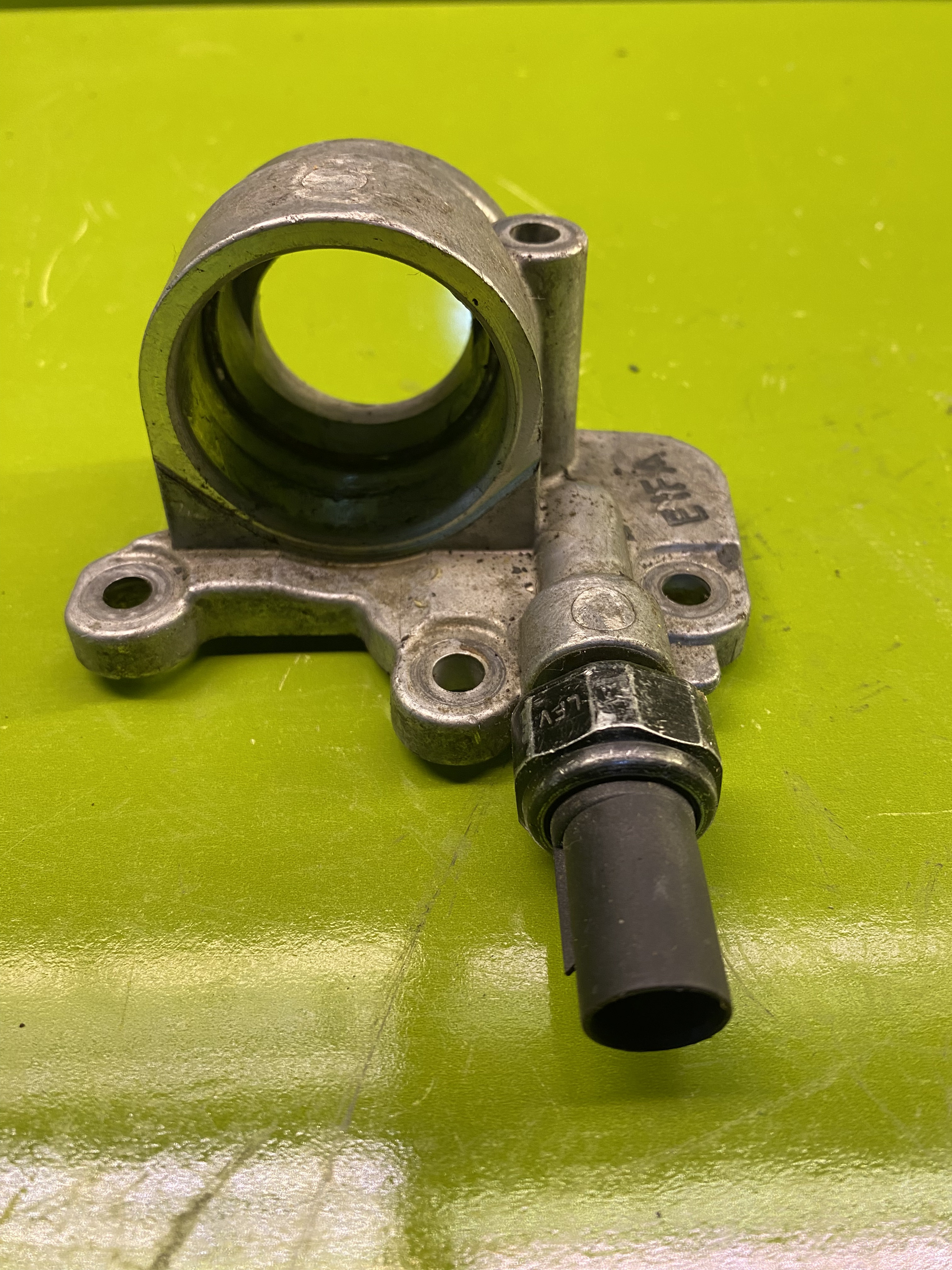 پایه رابط فشنگی روغن 