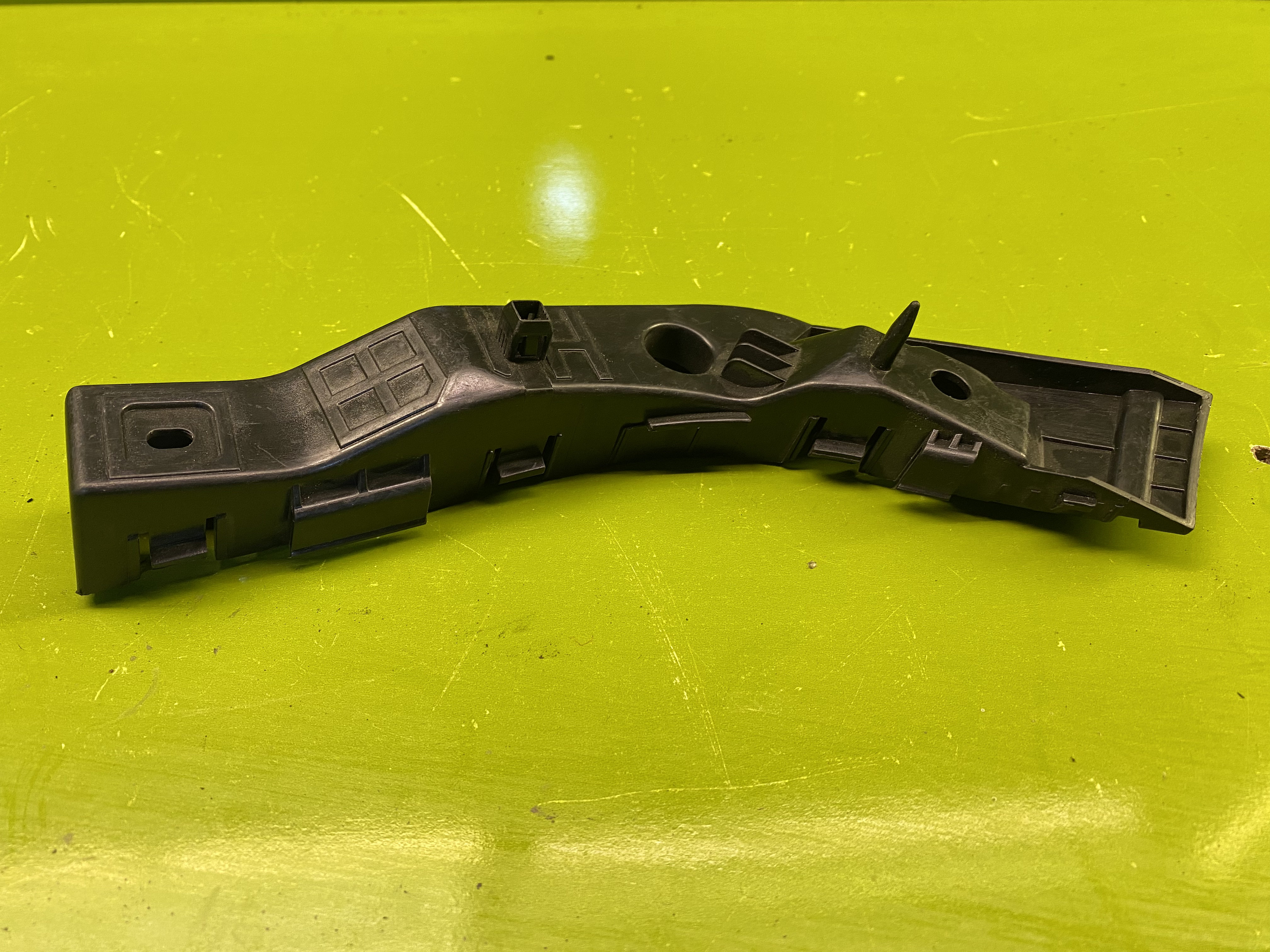 کشویی سپر جلو