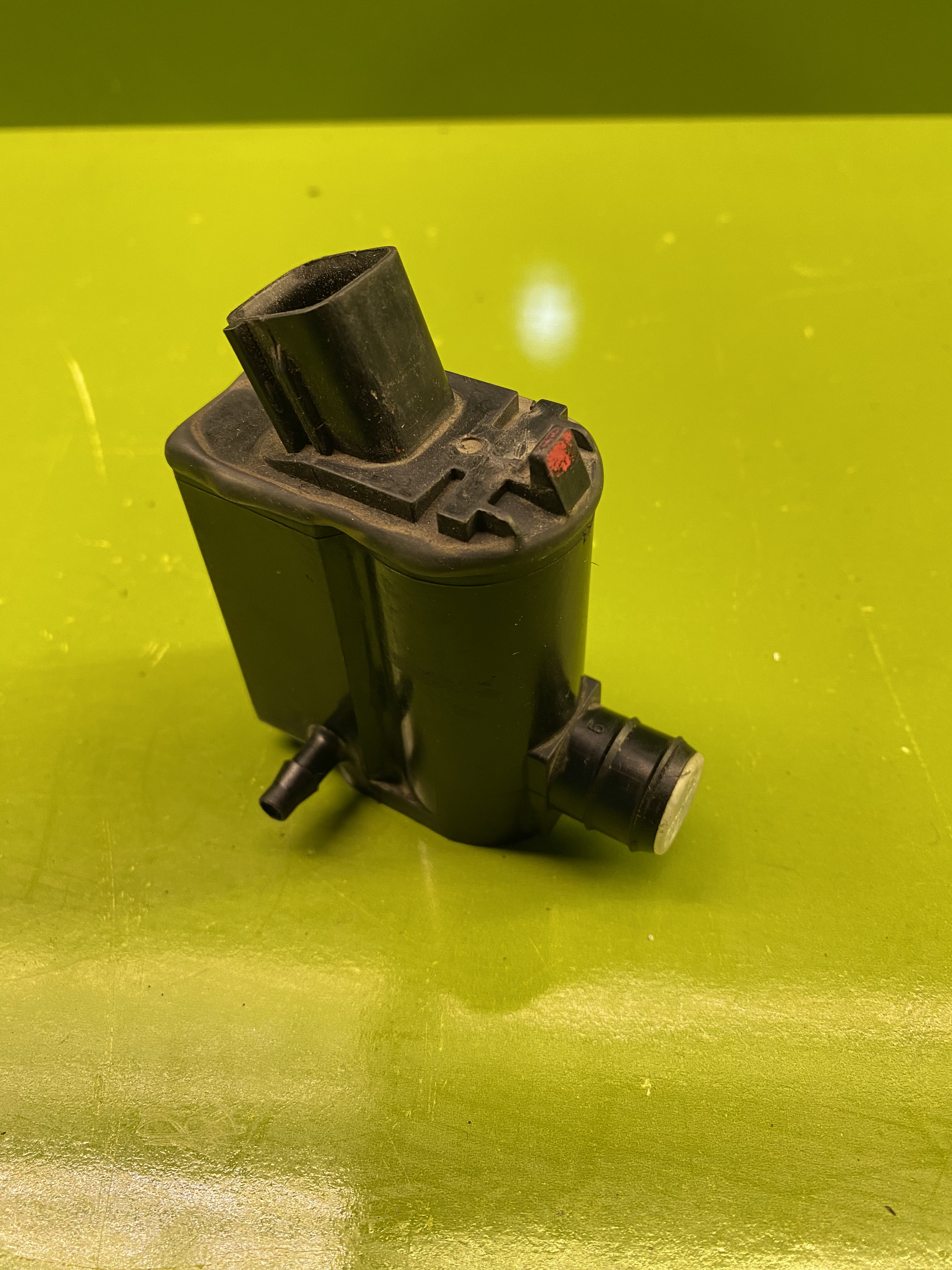 پمپ موتور شیشه شوی