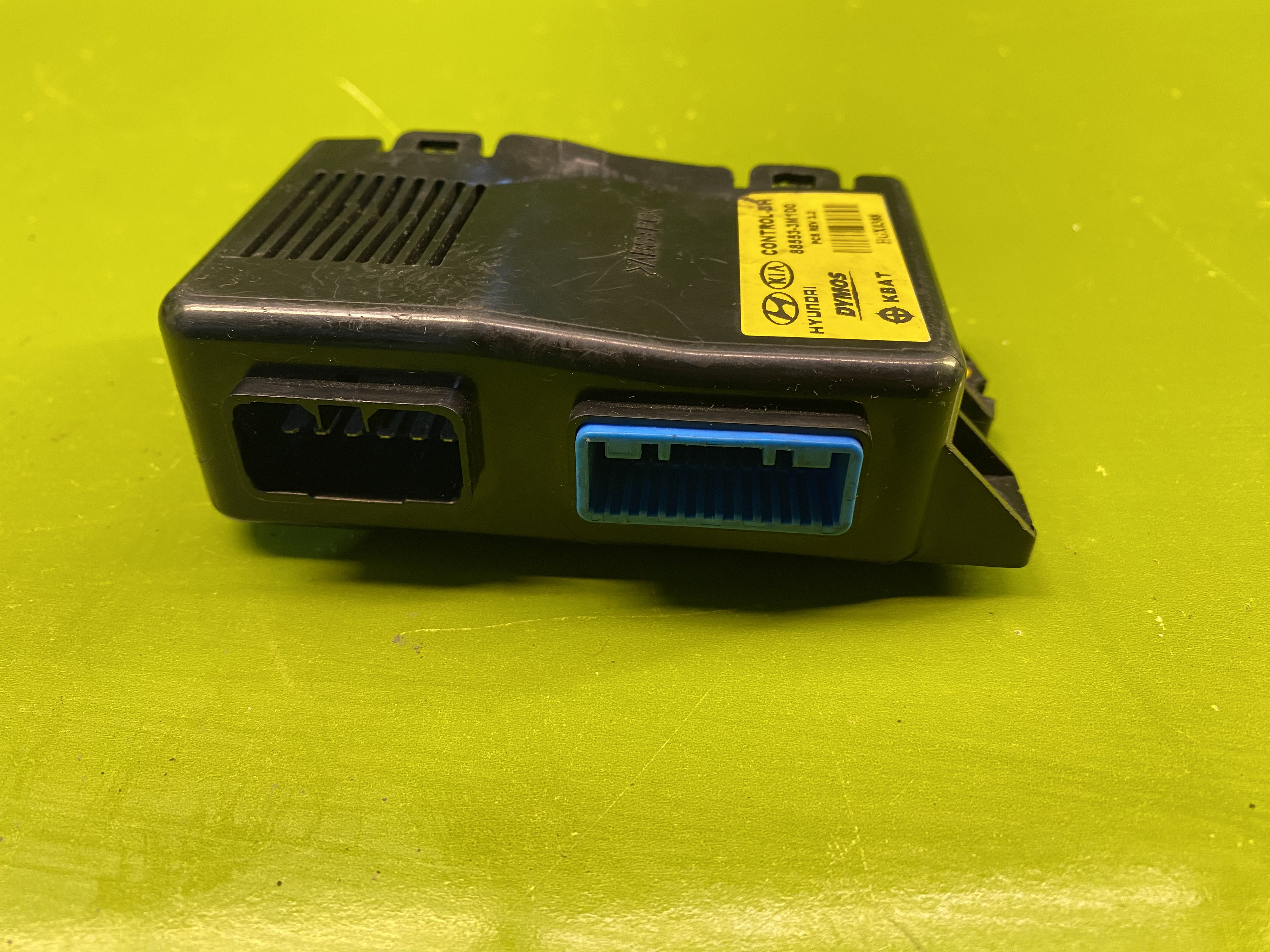 یونیت کنترل گرمای صندلی جلوی جنسیس(2)